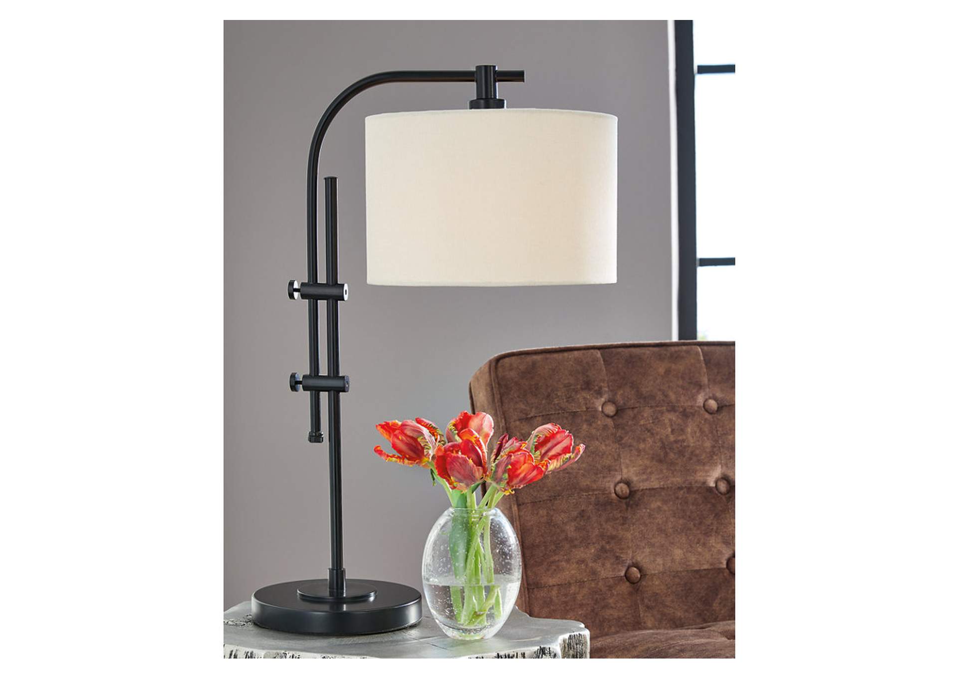 Baronvale Accent Lamp,Signature Design By Ashley