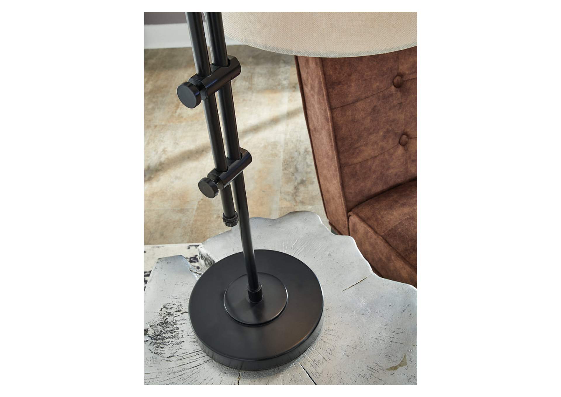 Baronvale Accent Lamp,Signature Design By Ashley