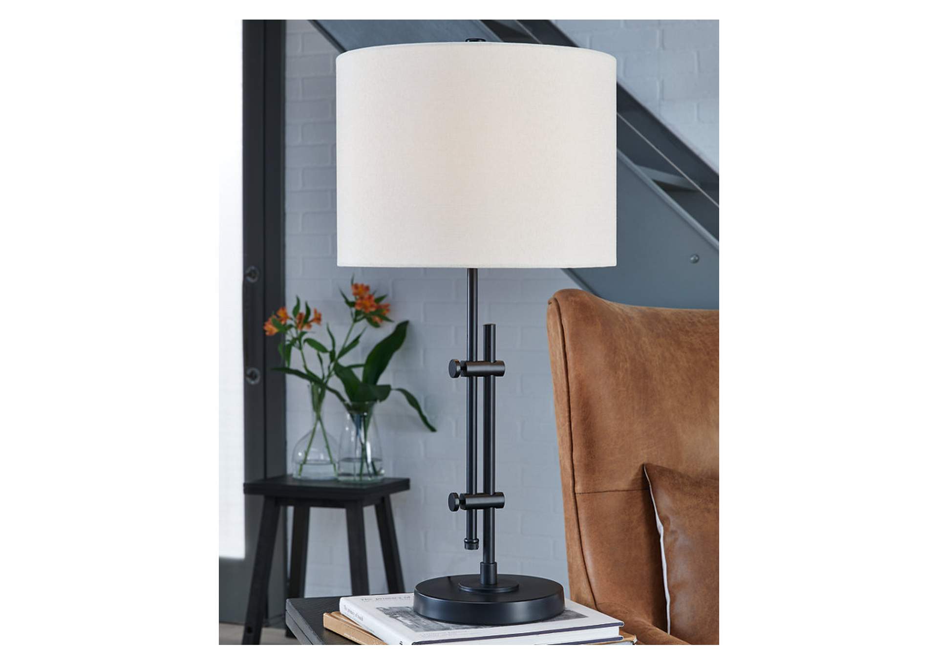 Baronvale Table Lamp,Signature Design By Ashley