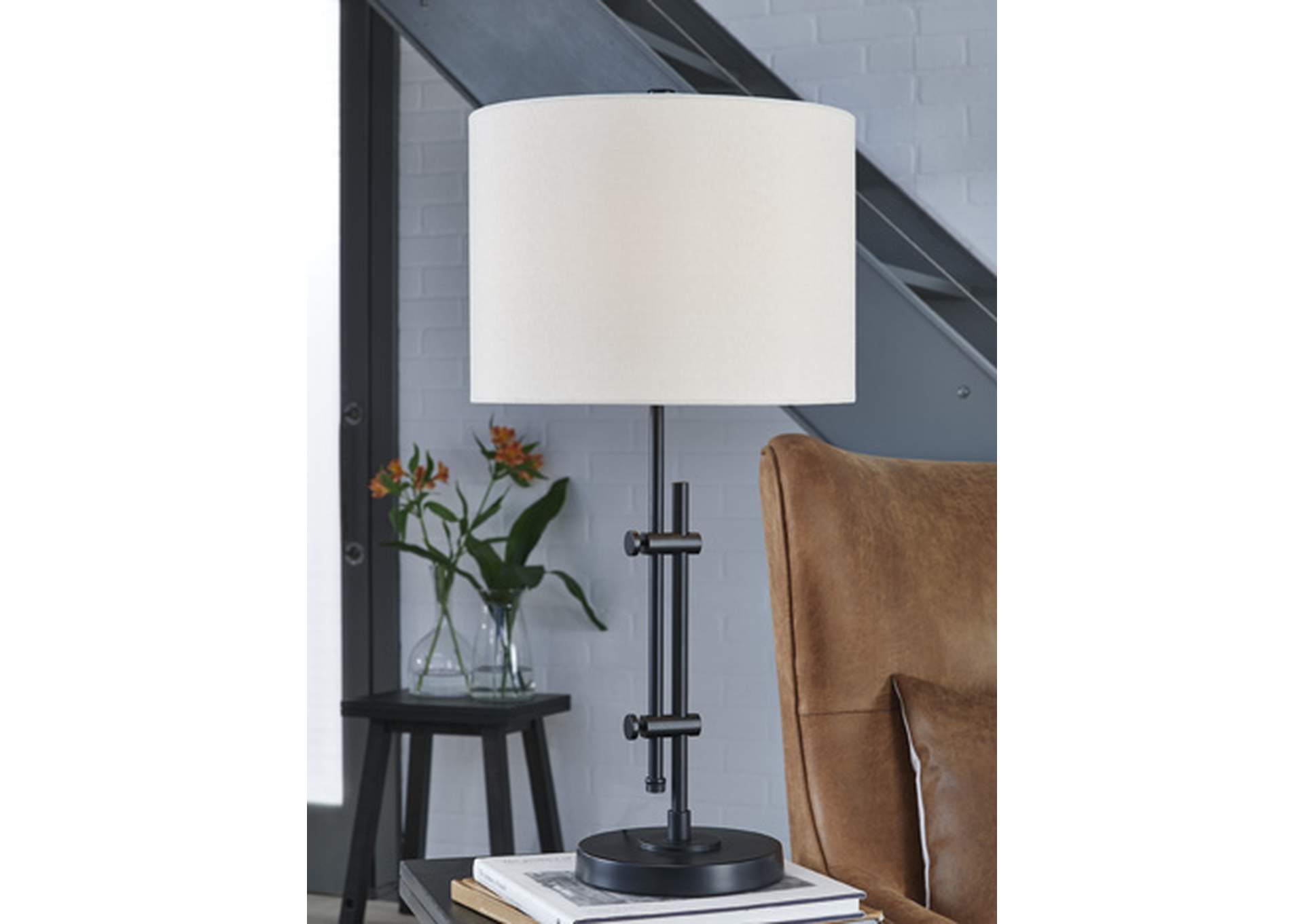 Baronvale Table Lamp,Signature Design By Ashley