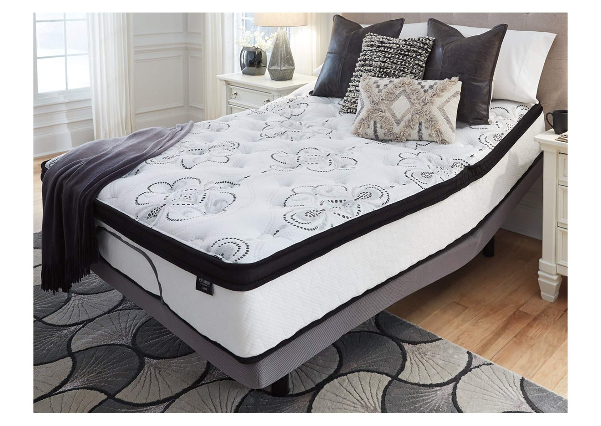 Chime 12 Inch Hybrid Queen Mattress in a Box,Sierra Sleep by Ashley