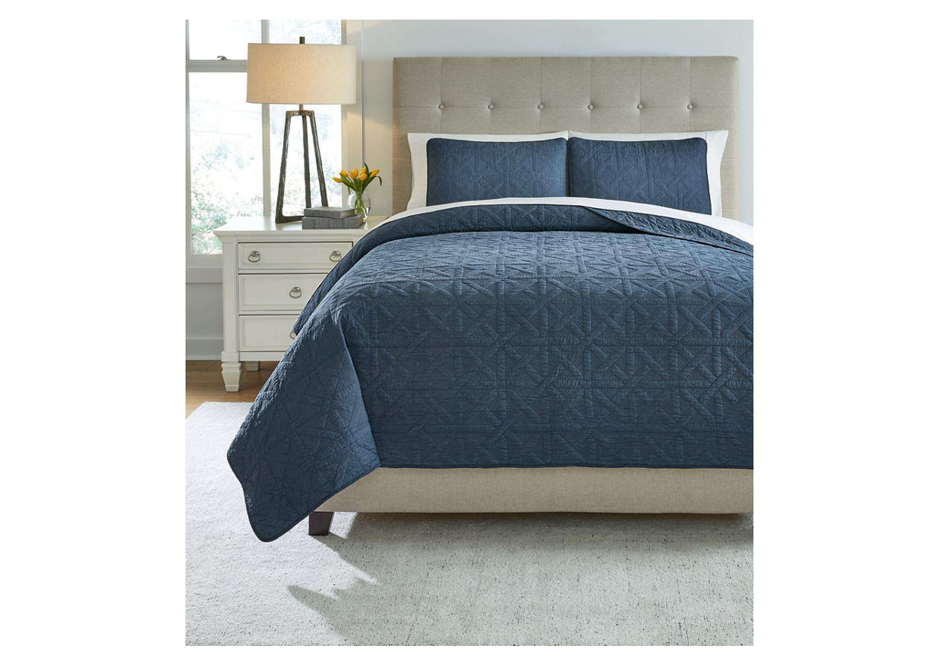 Guslea King Coverlet Set,Signature Design By Ashley