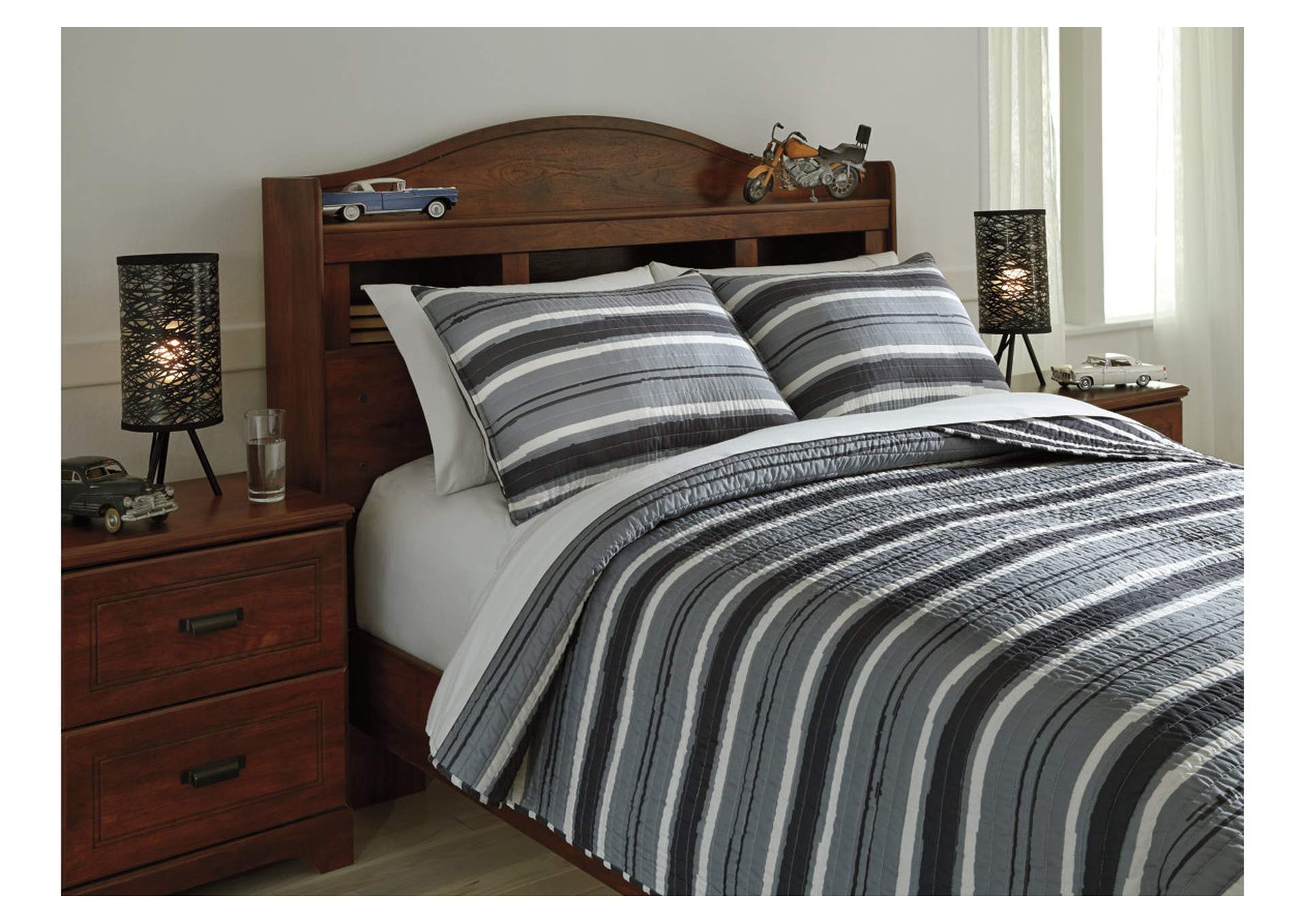 Merlin 3-Piece Full Coverlet Set,Signature Design By Ashley