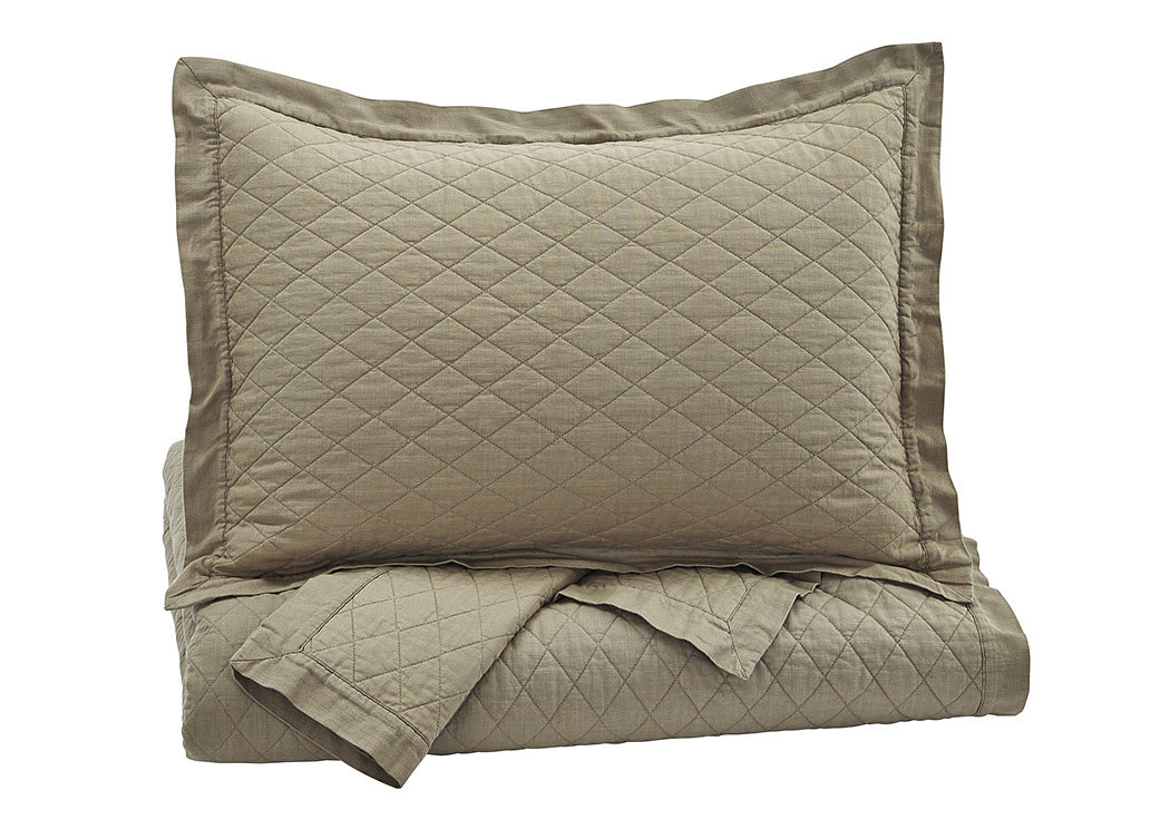 Alecio Sand Queen Quilt Set,ABF Signature Design by Ashley