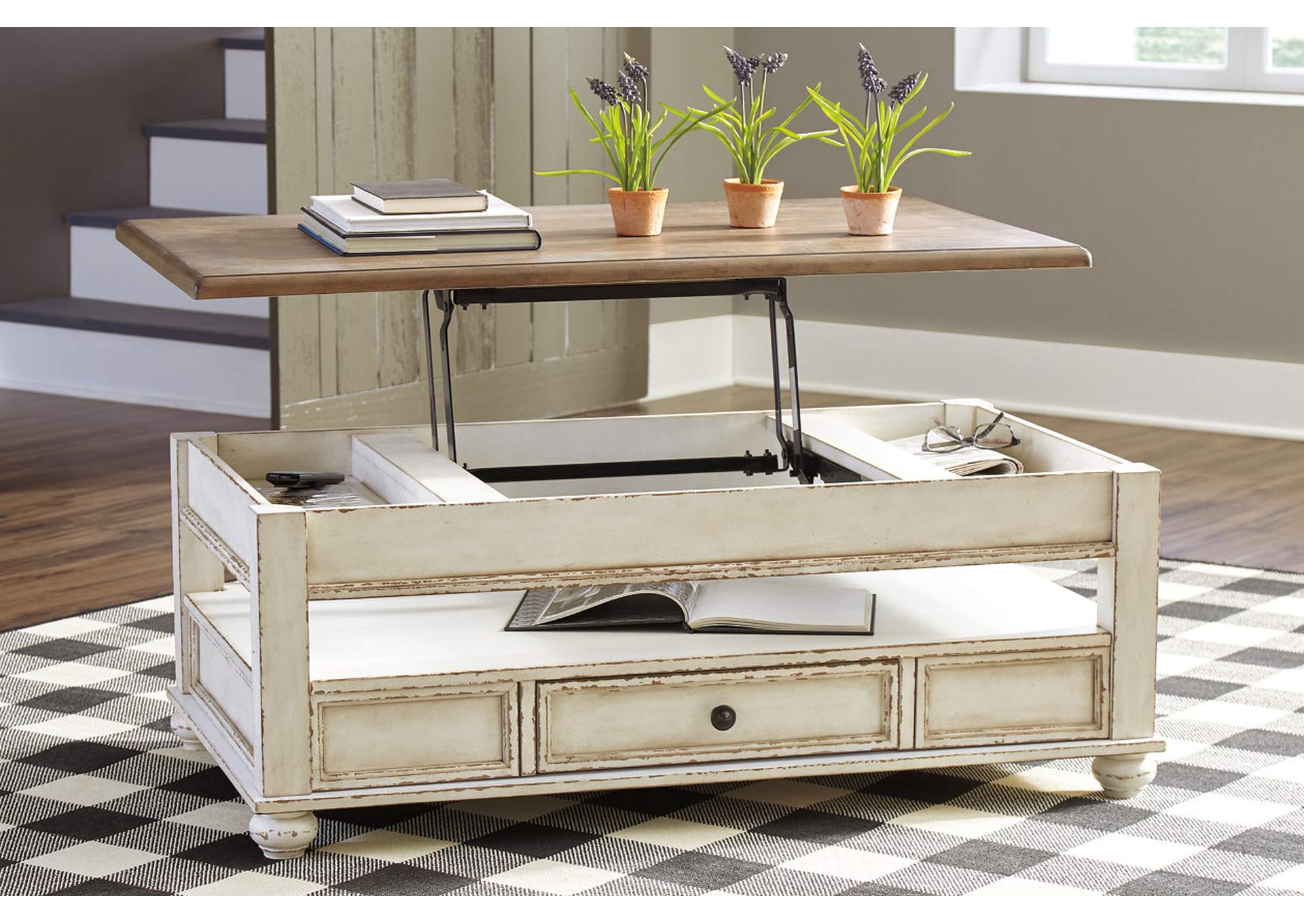 Realyn Coffee Table with Lift Top,Signature Design By Ashley