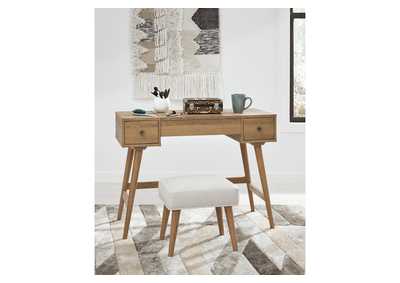 Thadamere Vanity with Stool,Signature Design By Ashley