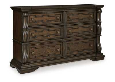 Maylee Dresser