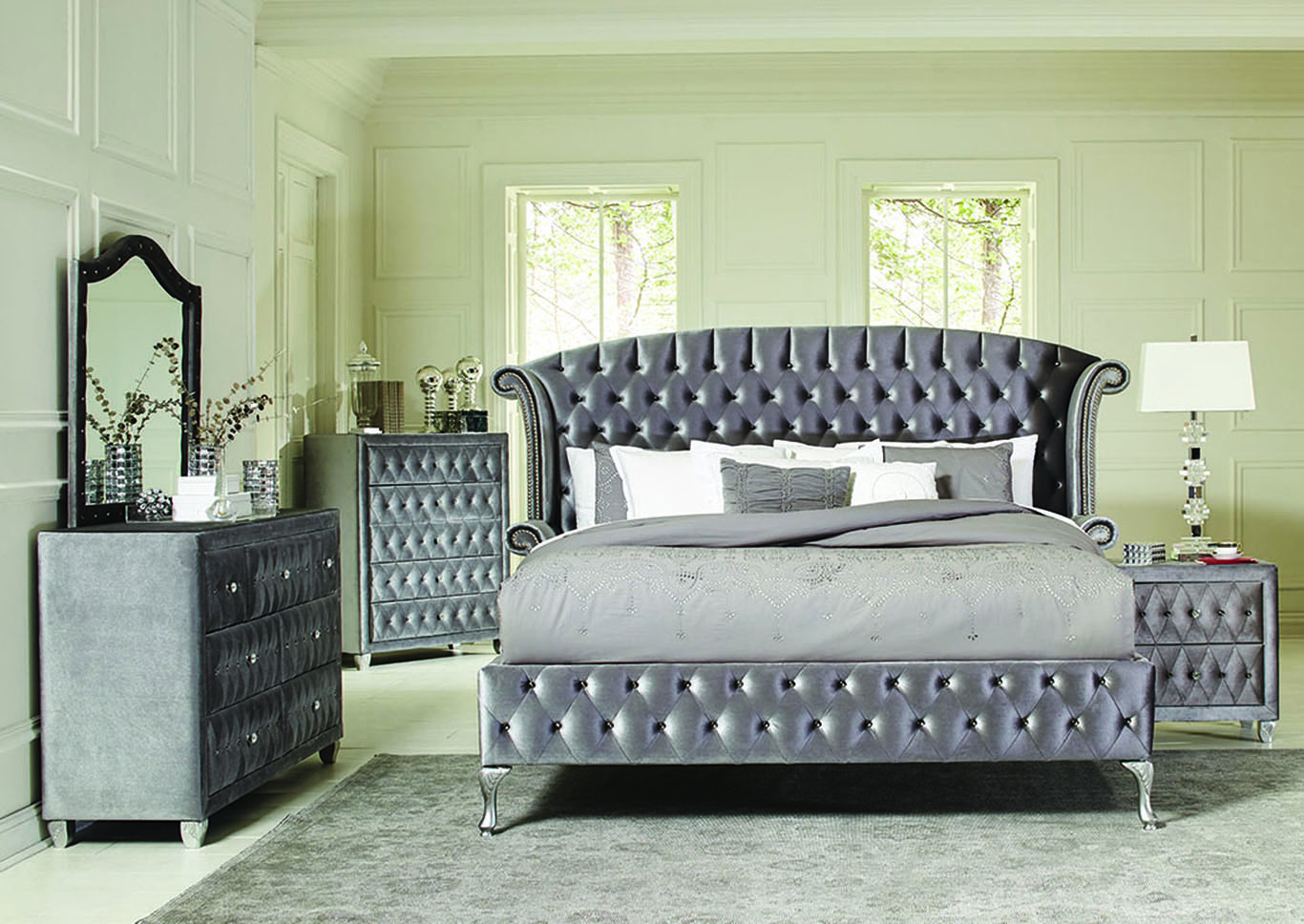 Metallic Queen Bed W Dresser Mirror, Elegant Mirrored Bedroom Furniture