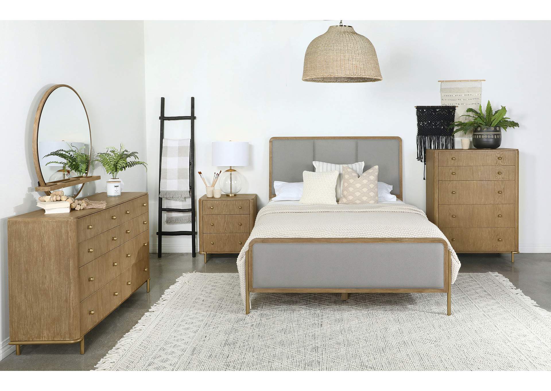 Arini 5-piece Upholstered Eastern King Bedroom Set Sand Wash and Grey,Coaster Furniture