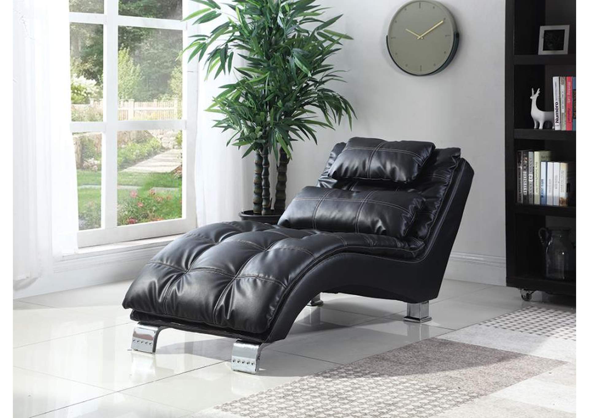 Dilleston Upholstered Chaise Black,Coaster Furniture