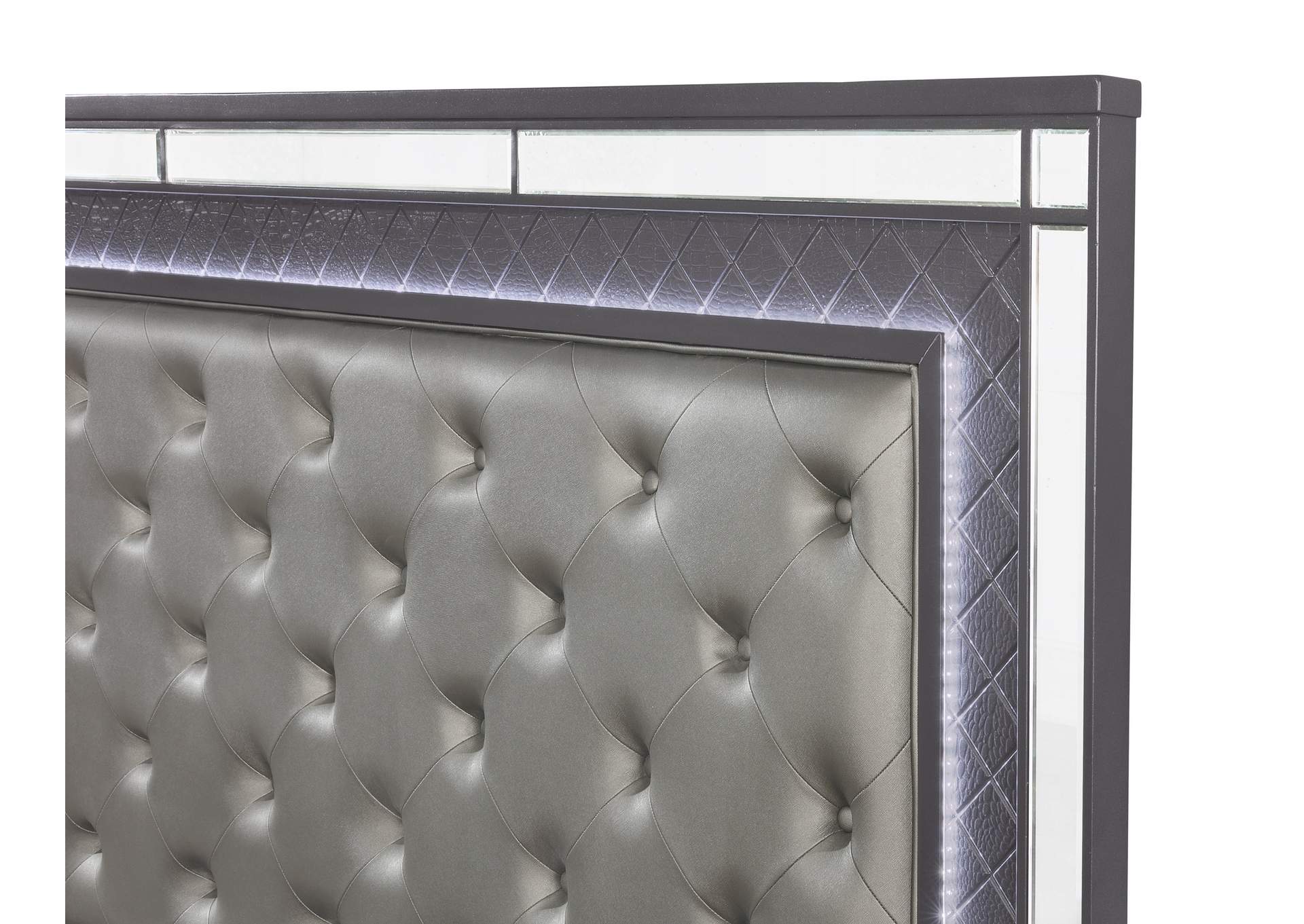 Refino Stainless Steel/Black Queen Bed W/ Dresser & Mirror,Crown Mark