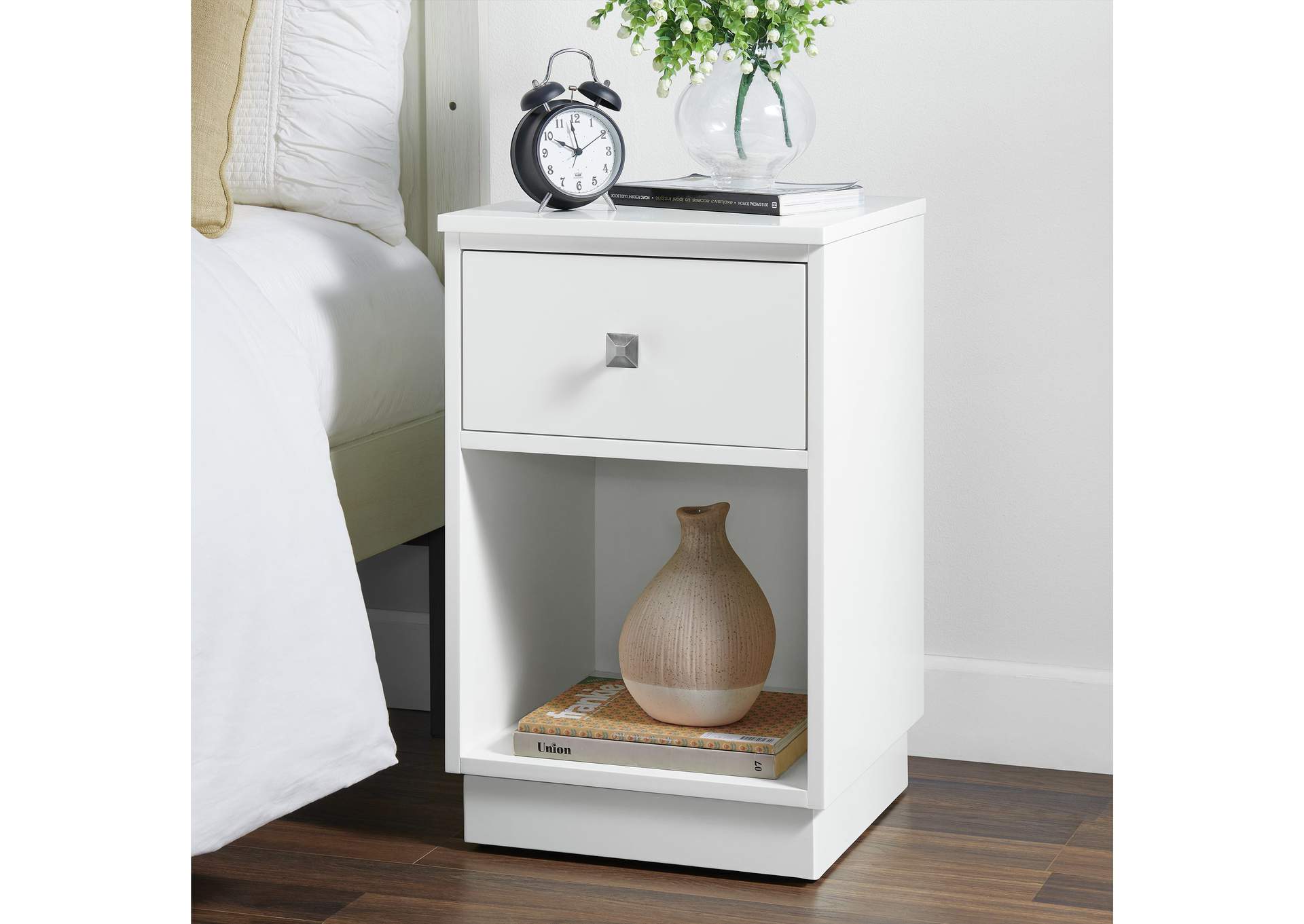 Holly Side Table With Power Port USB In White 3A,Elements