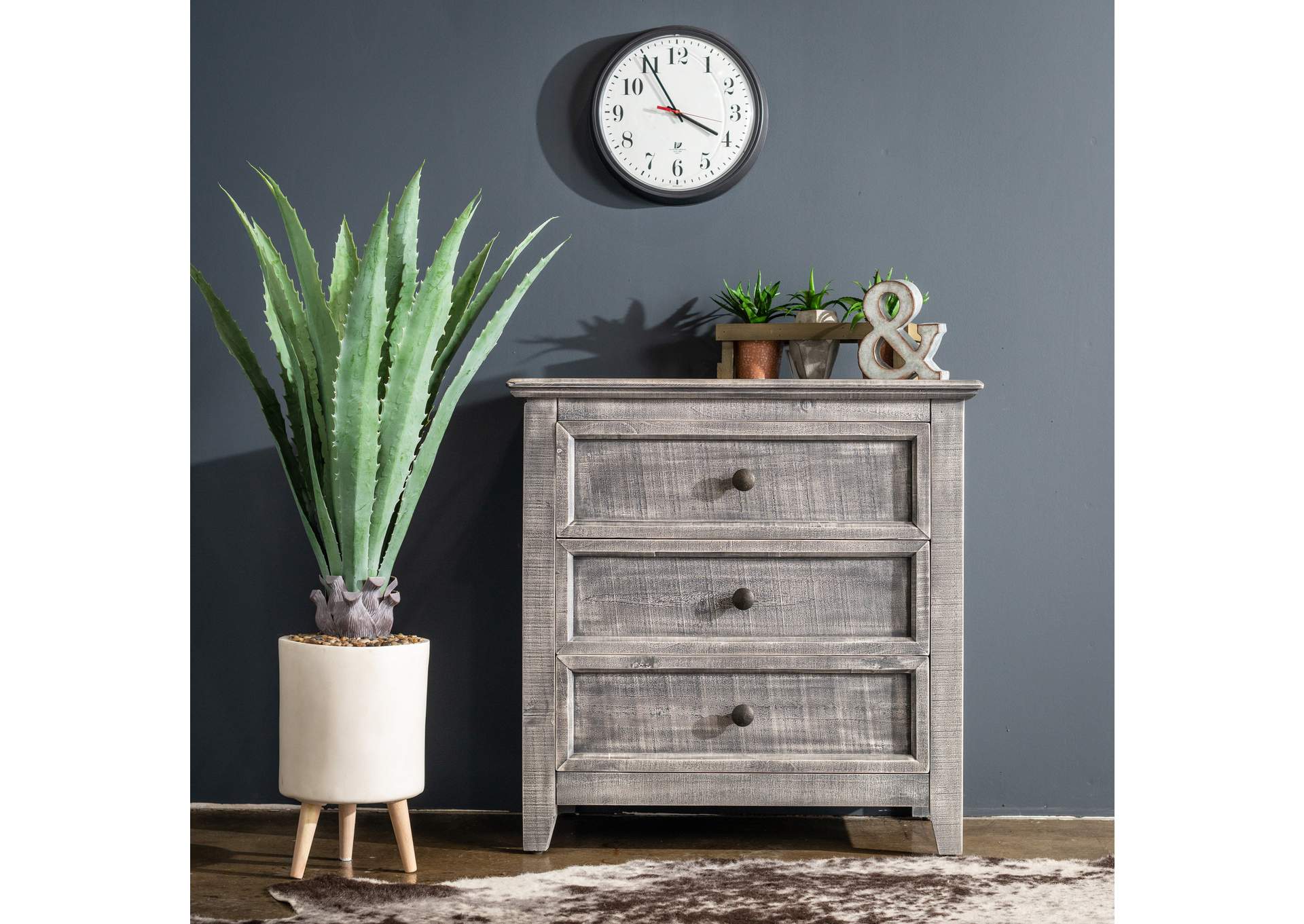 Luis - Accent Chest Silver Grey,Elements