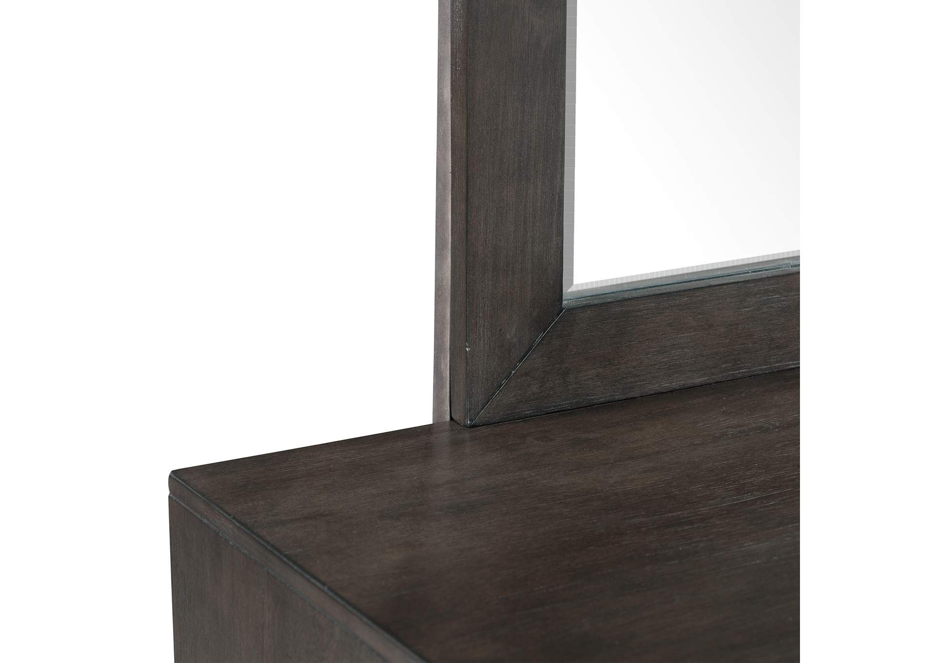Shelby King 4 - Drawer Platform Storage 4 Piece Bedroom Set,Elements