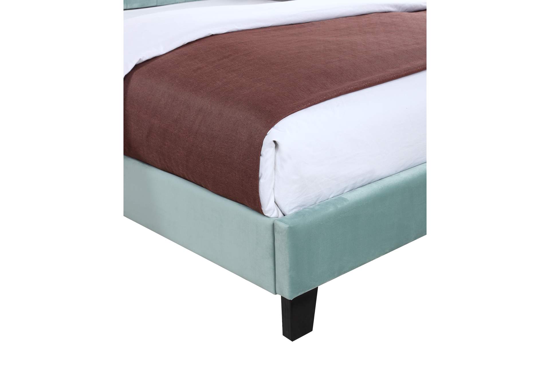 Amelia King Upholstered Bed,Emerald Home Furnishings