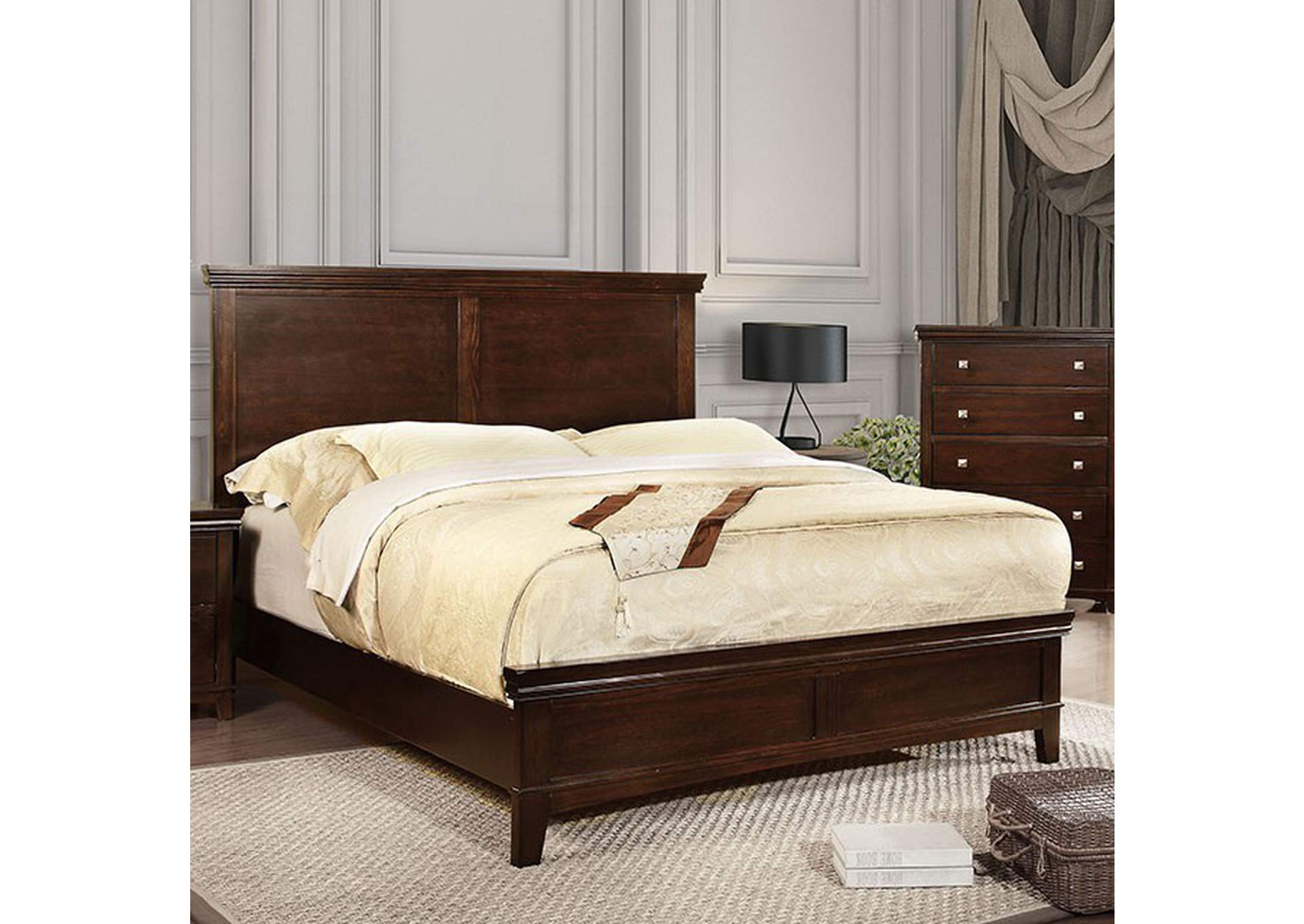Spruce E.King Bed,Furniture of America