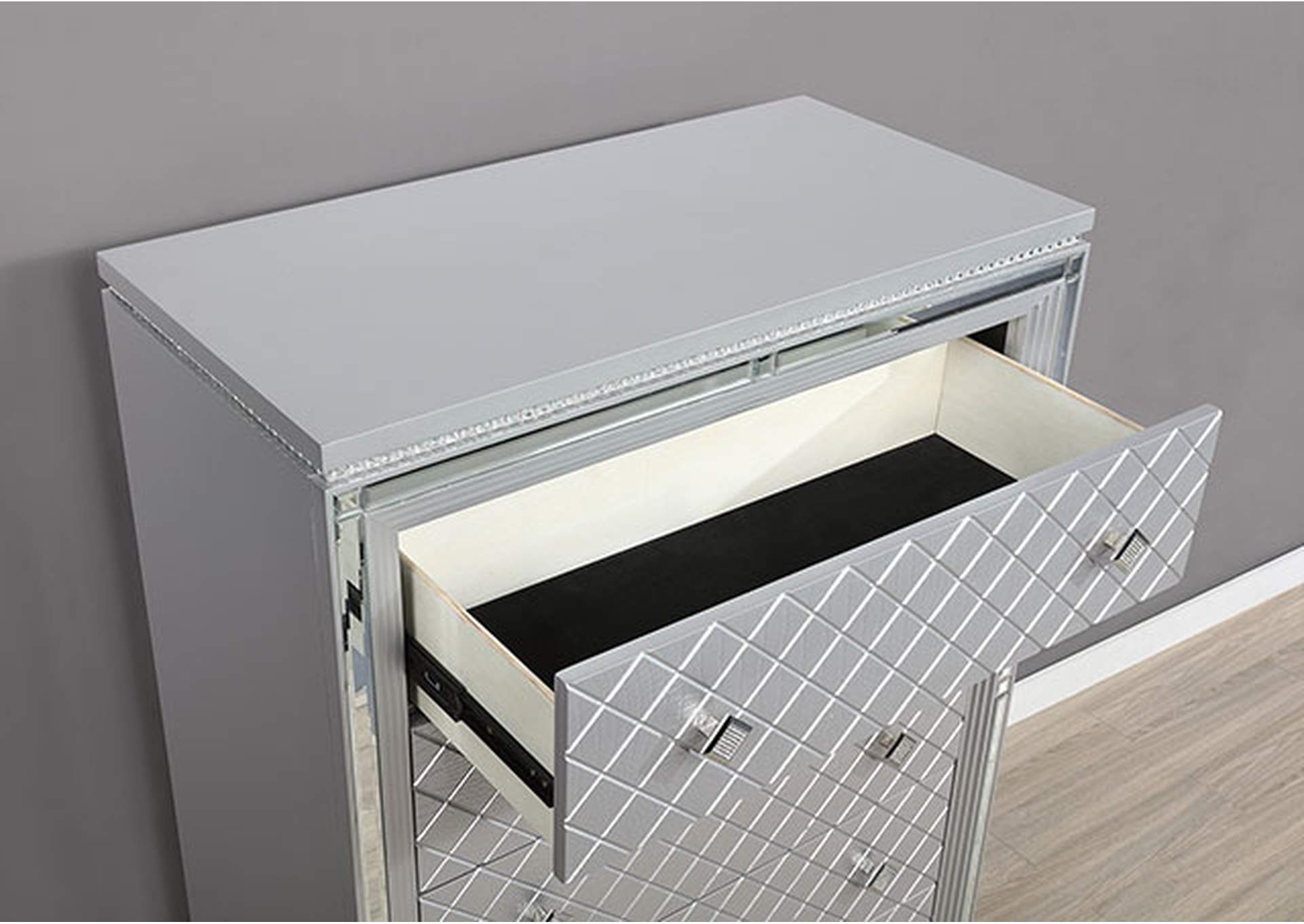Belleterre Chest,Furniture of America