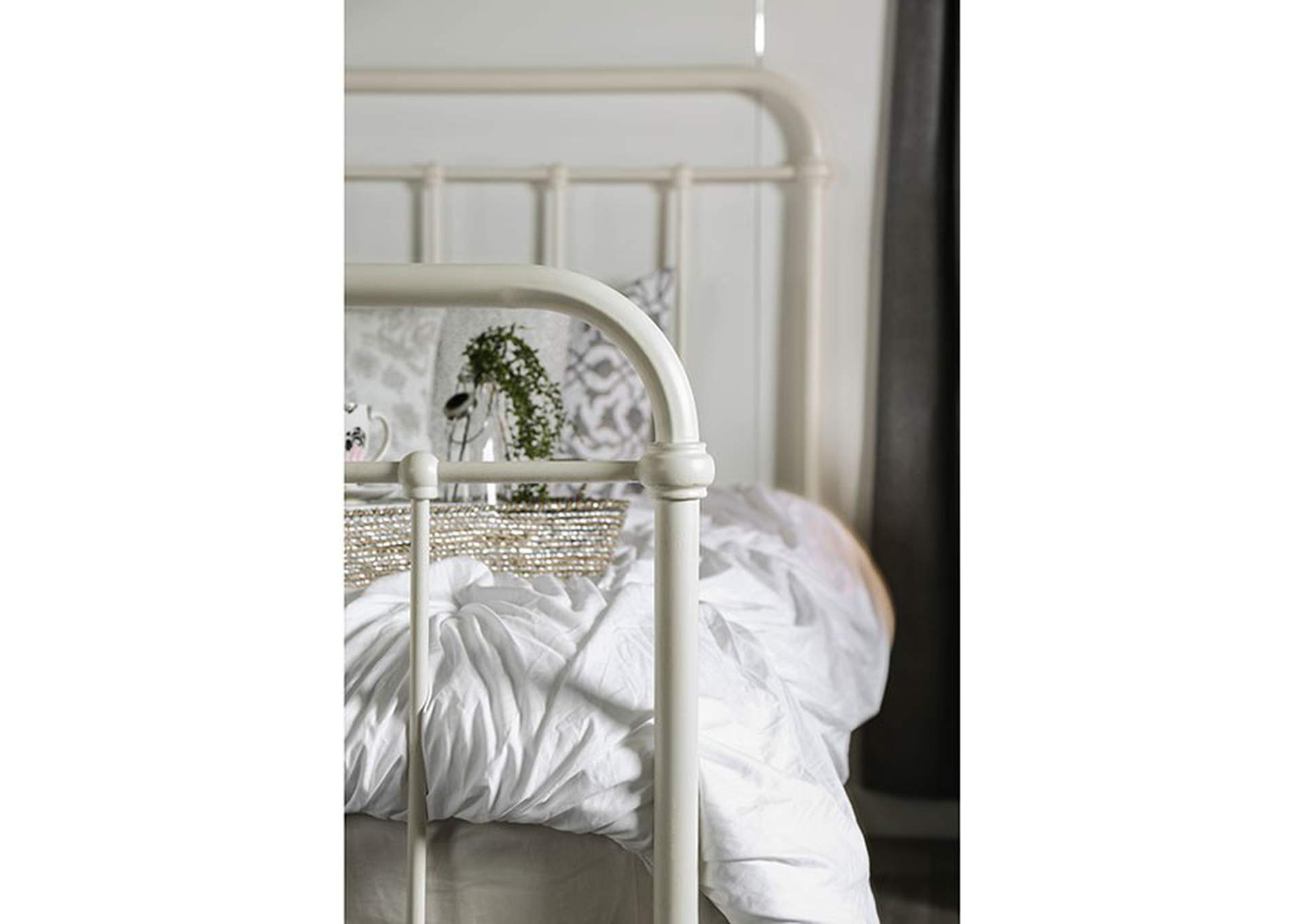 Iria Twin Bed,Furniture of America