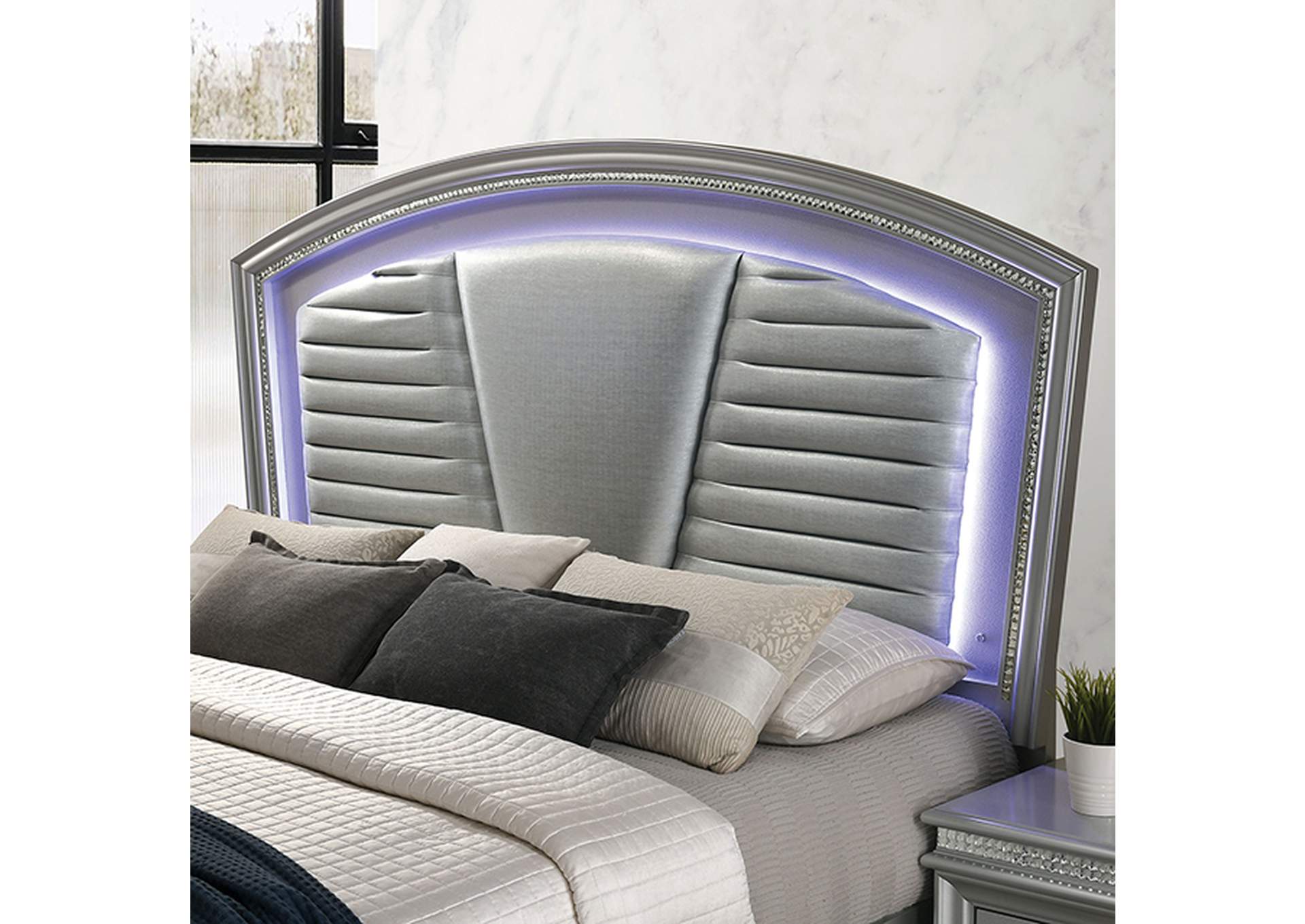 Maddie Queen Bed,Furniture of America