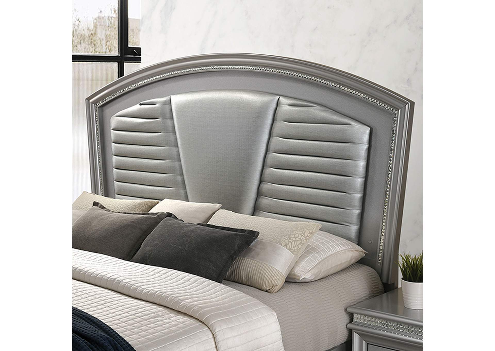 Maddie Queen Bed,Furniture of America