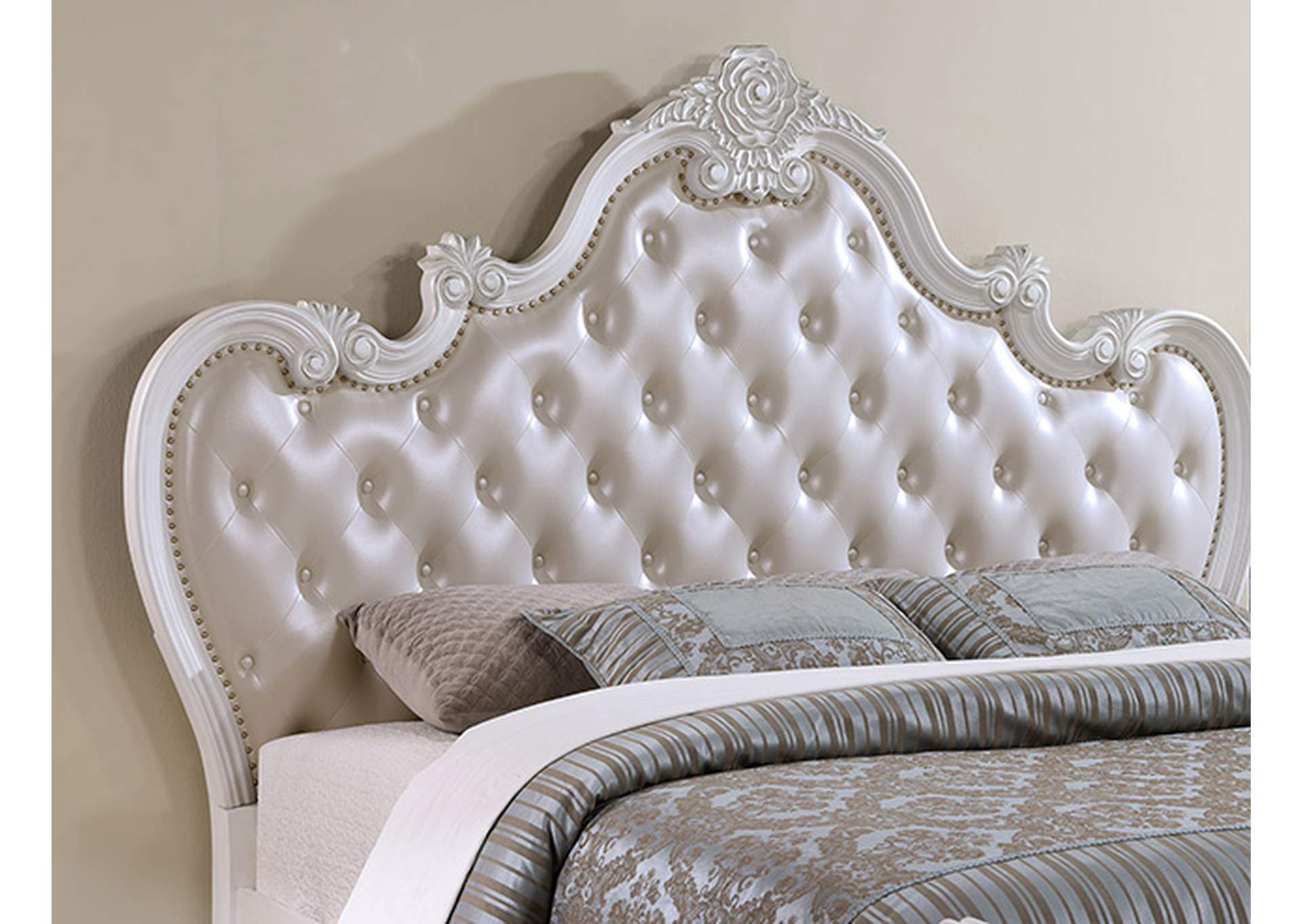 Ventresca Queen Bed,Furniture of America