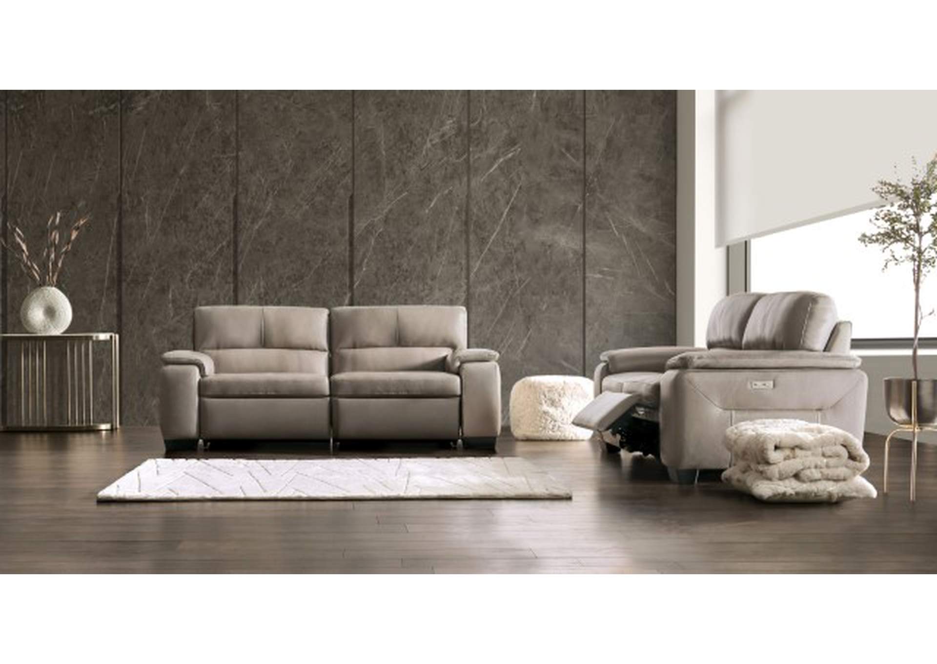 Balderico Power Sofa,Furniture of America