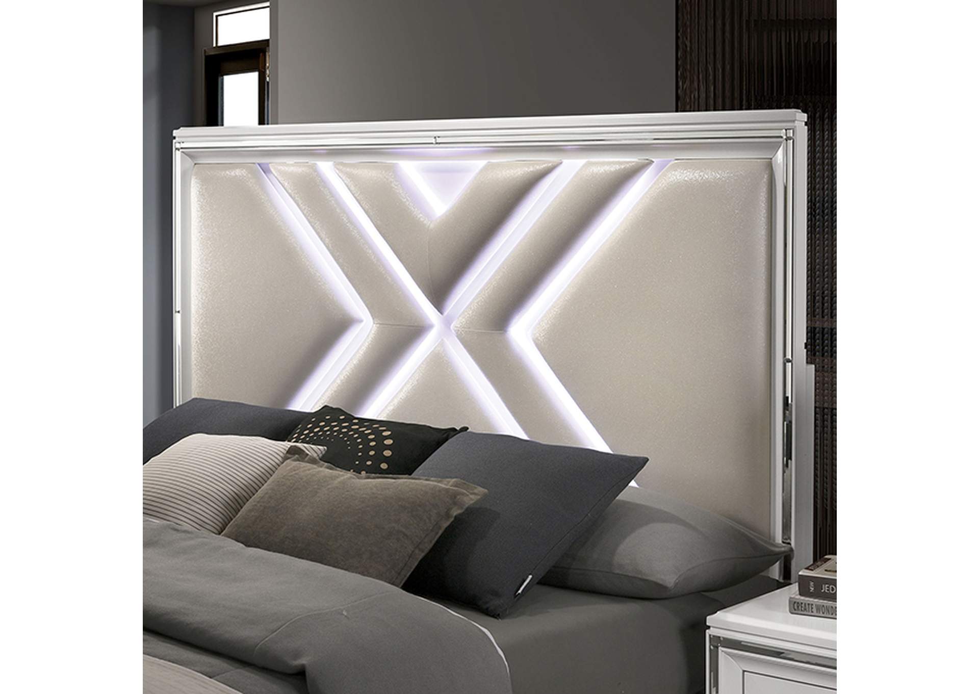 Emmeline Cal.King Bed,Furniture of America