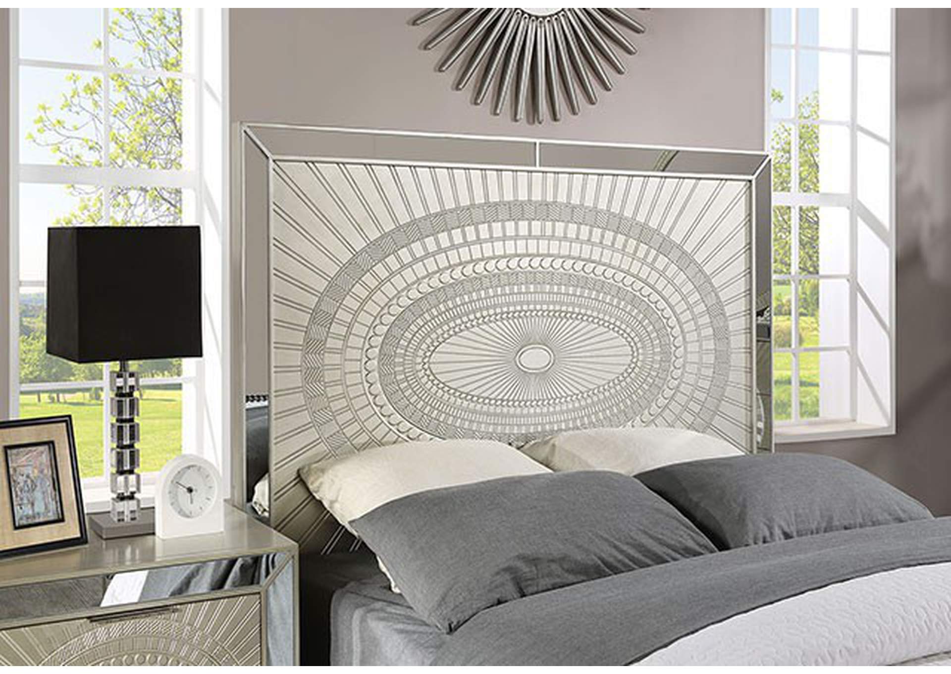 Valletta E.King Bed,Furniture of America