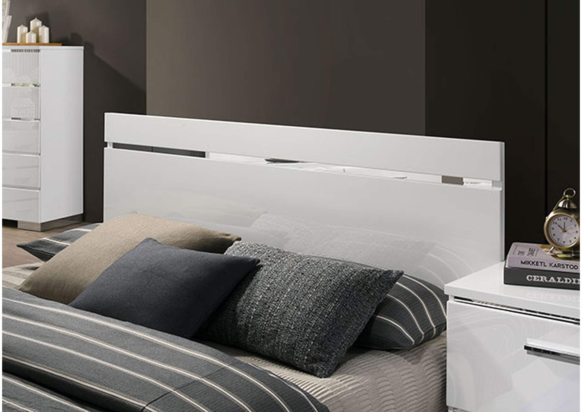 Erlach Bed,Furniture of America