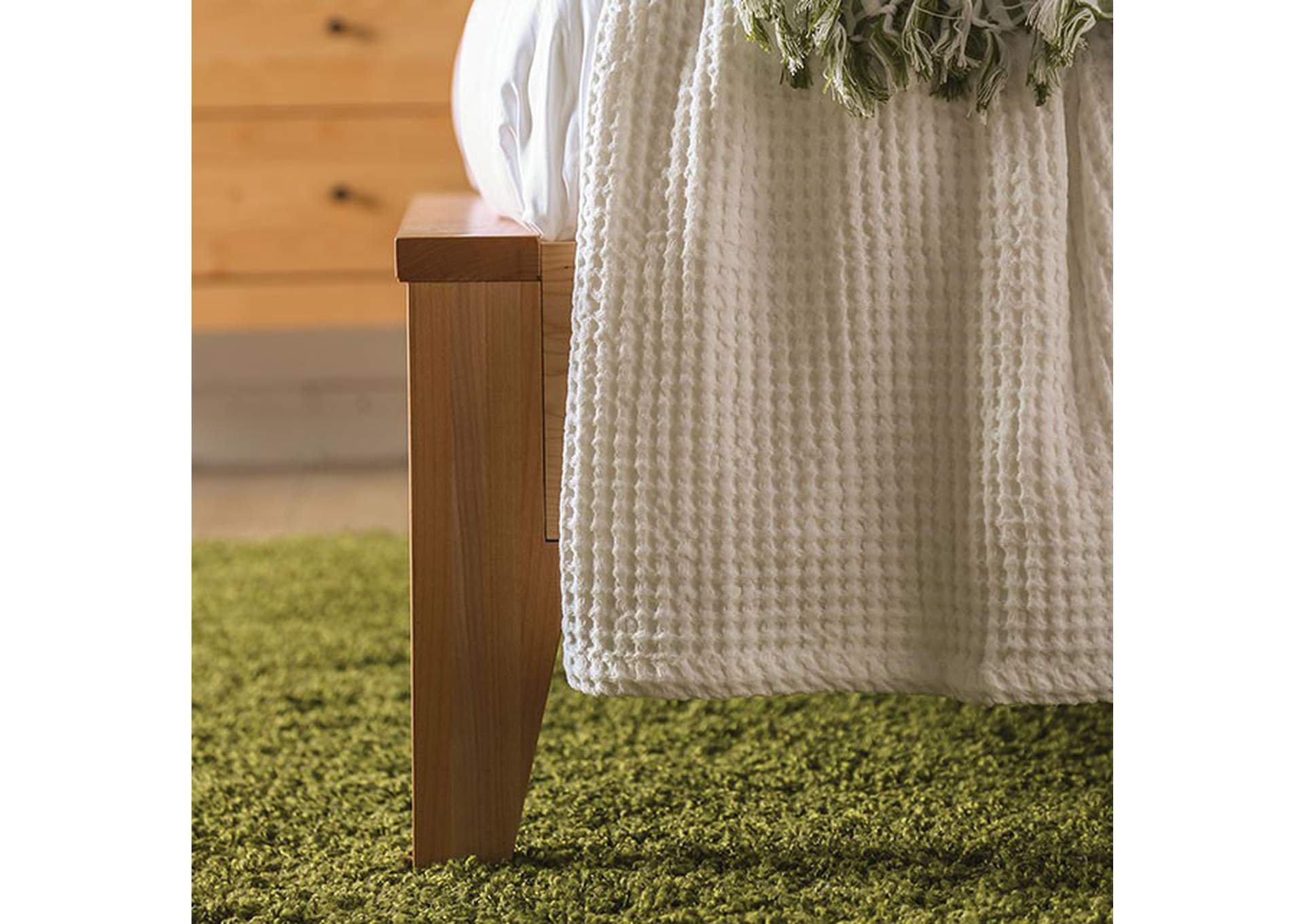 Willamette Cal.King Bed,Furniture of America