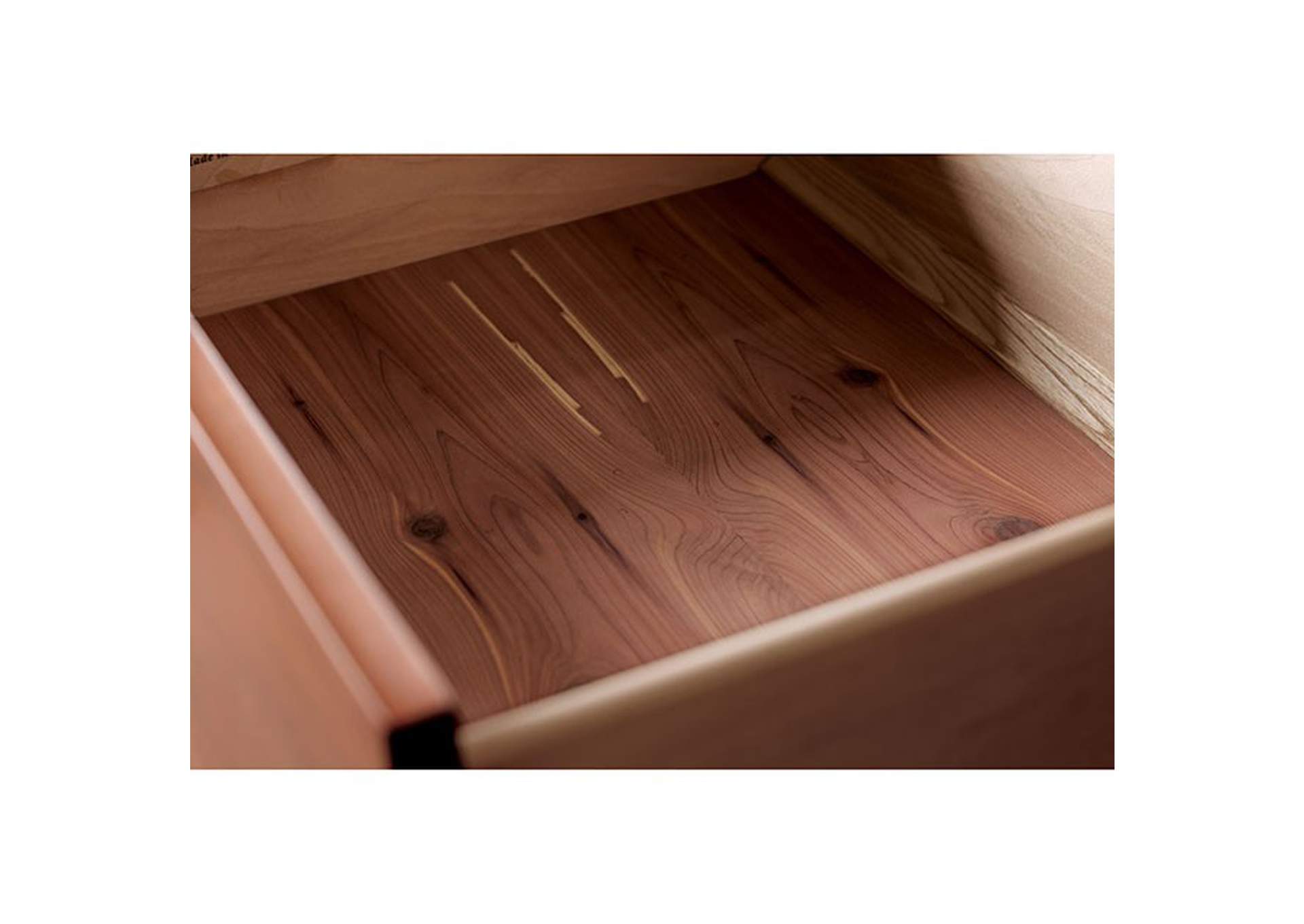 Keizer 8-Drawer Chest,Furniture of America