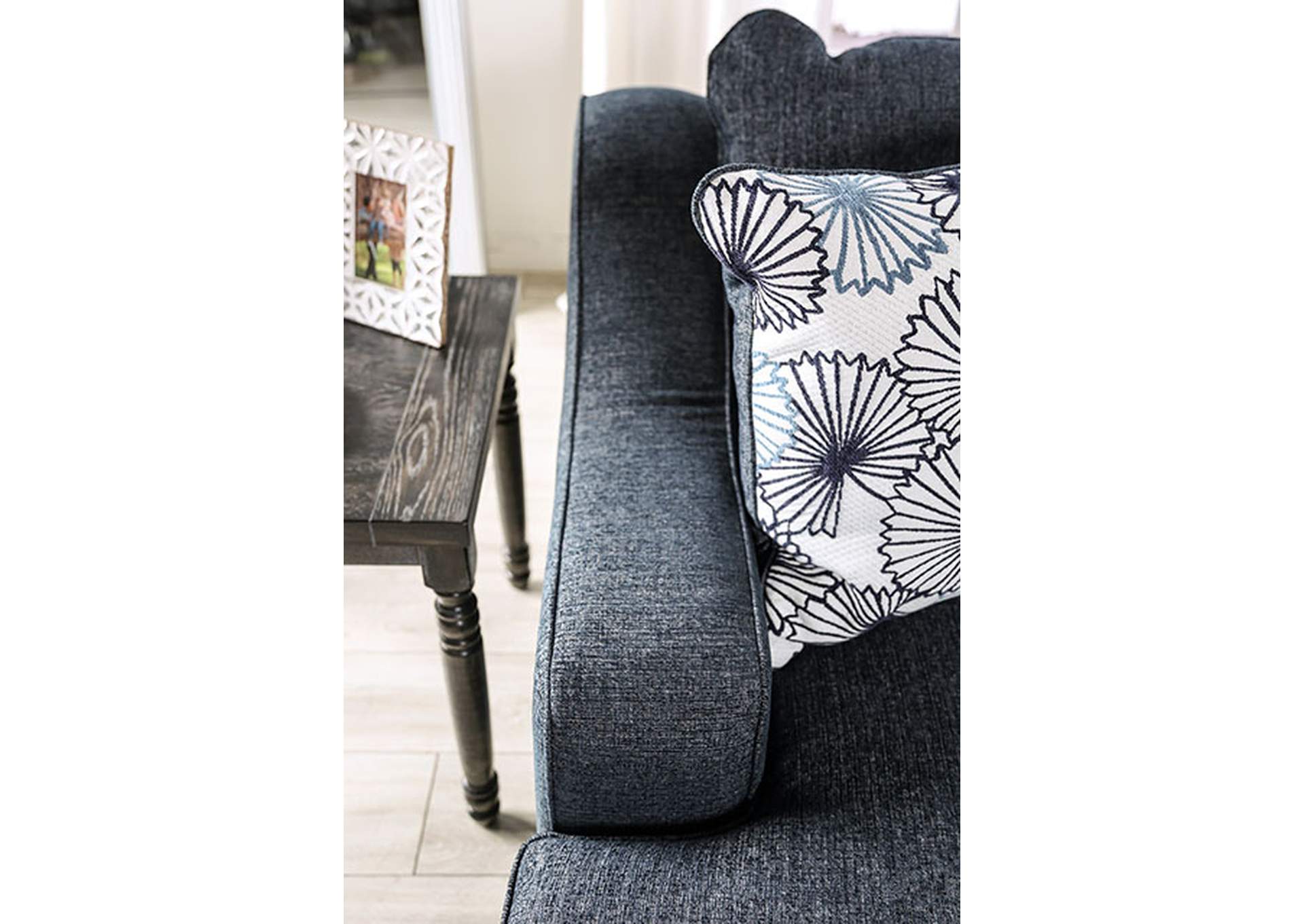 Sonora Loveseat,Furniture of America