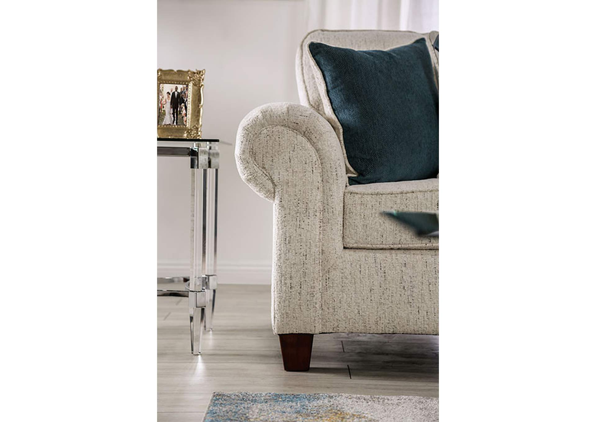 Delgada Sofa,Furniture of America