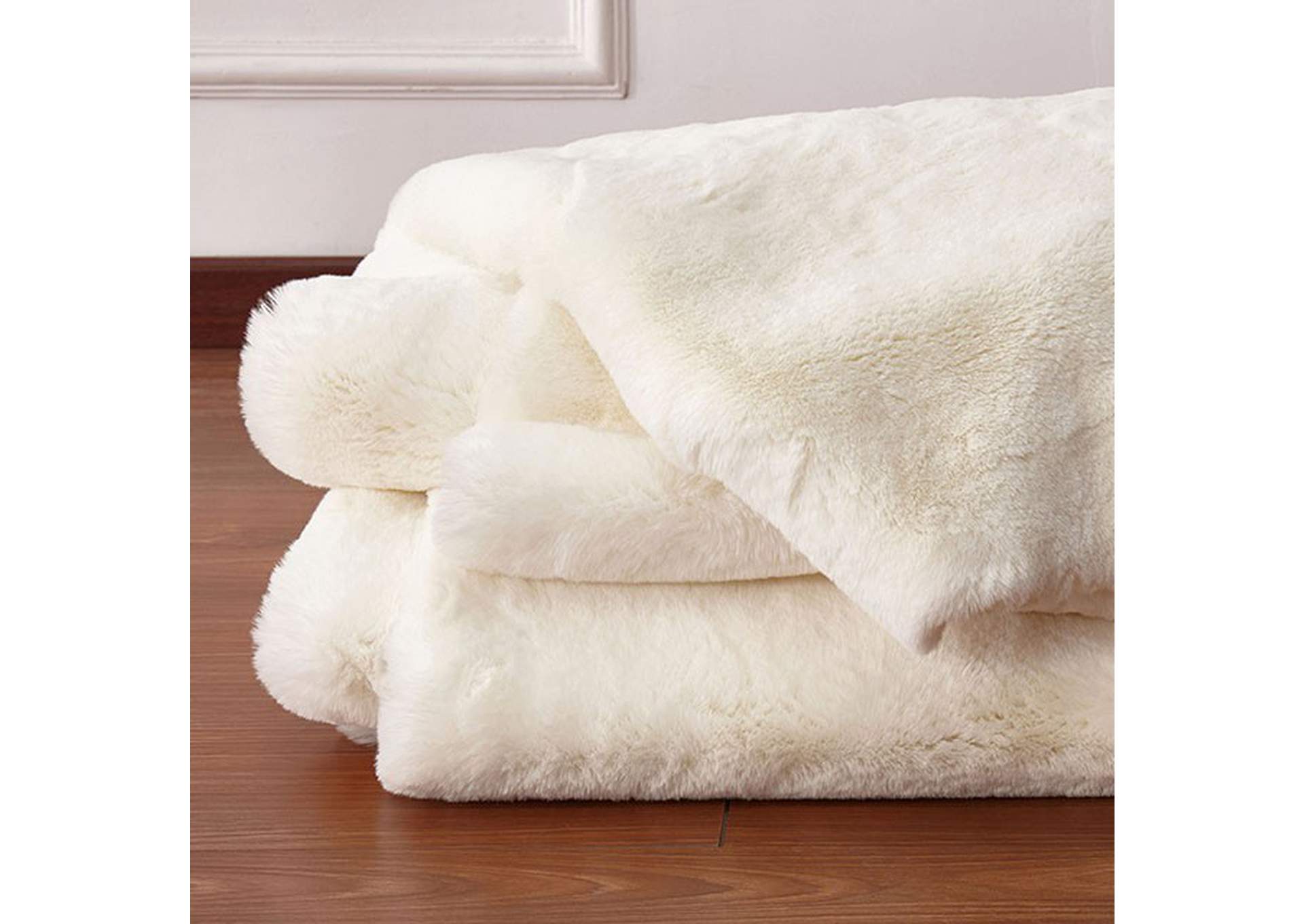 Caparica Off-White Throw Blanket,Furniture of America