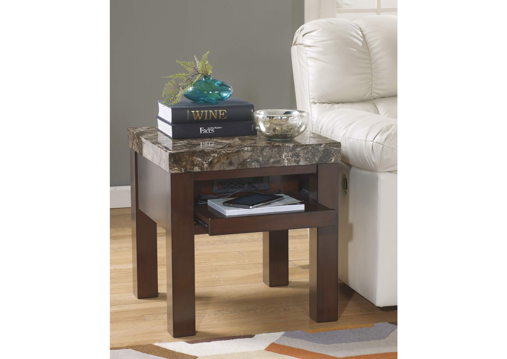 3319E End Table,Global Trading