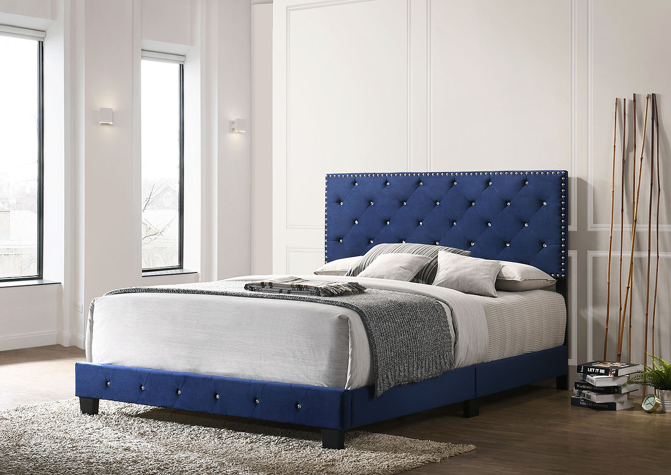 Suffolk Navy Blue Queen Bed,Glory Furniture