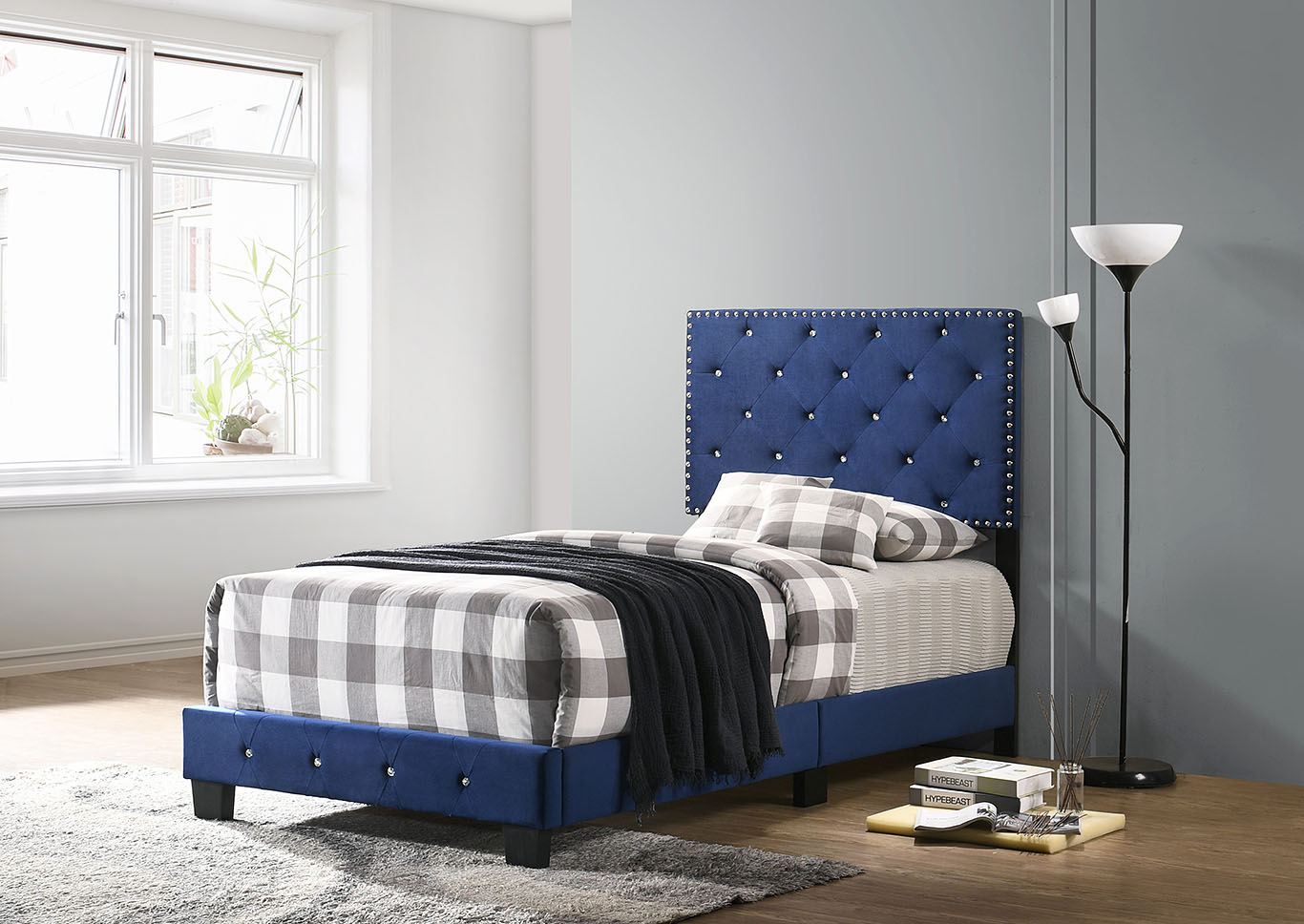 Suffolk Navy Blue Twin Bed,Glory Furniture