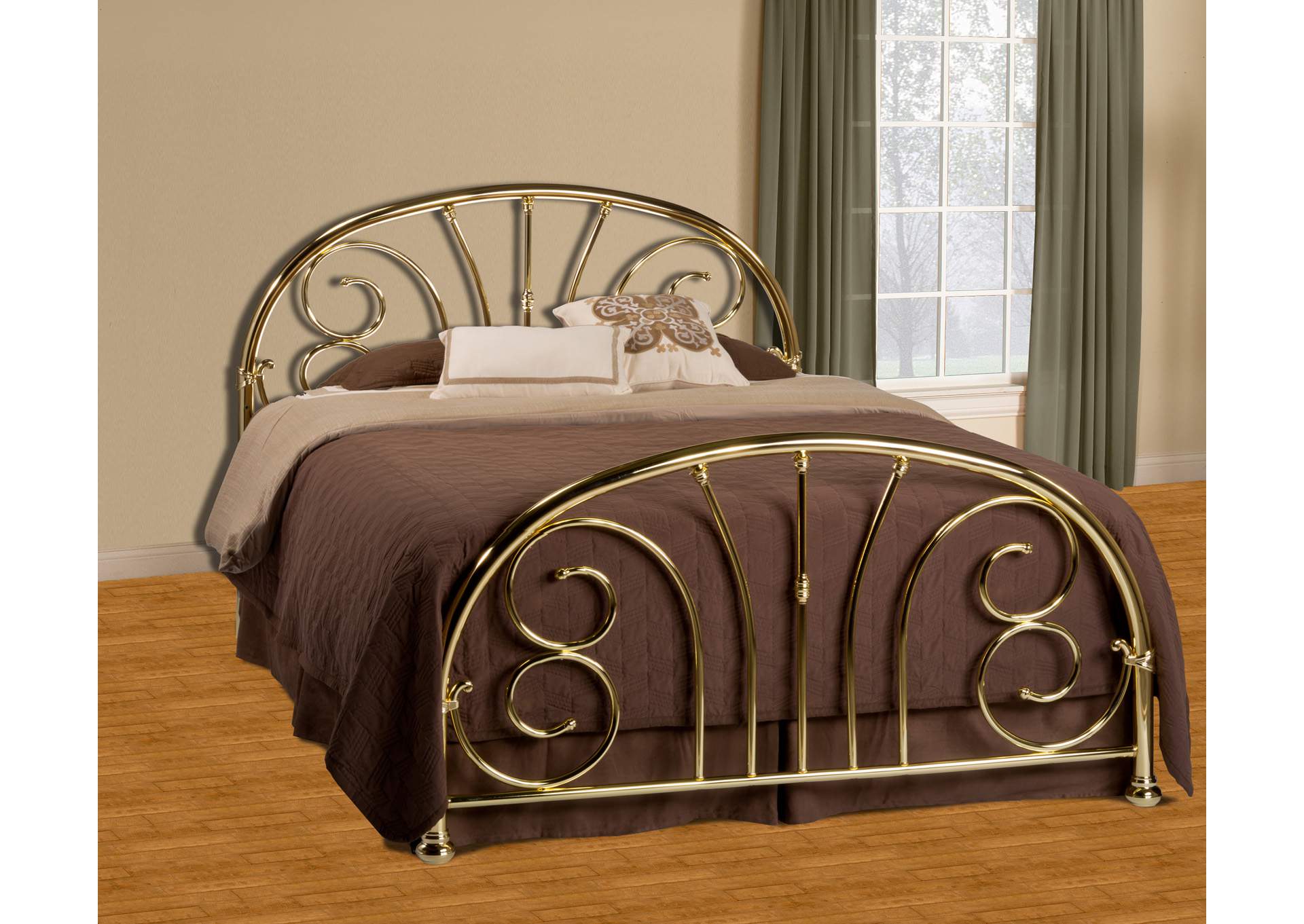 Jackson Queen Bed w/Rails,Hillsdale