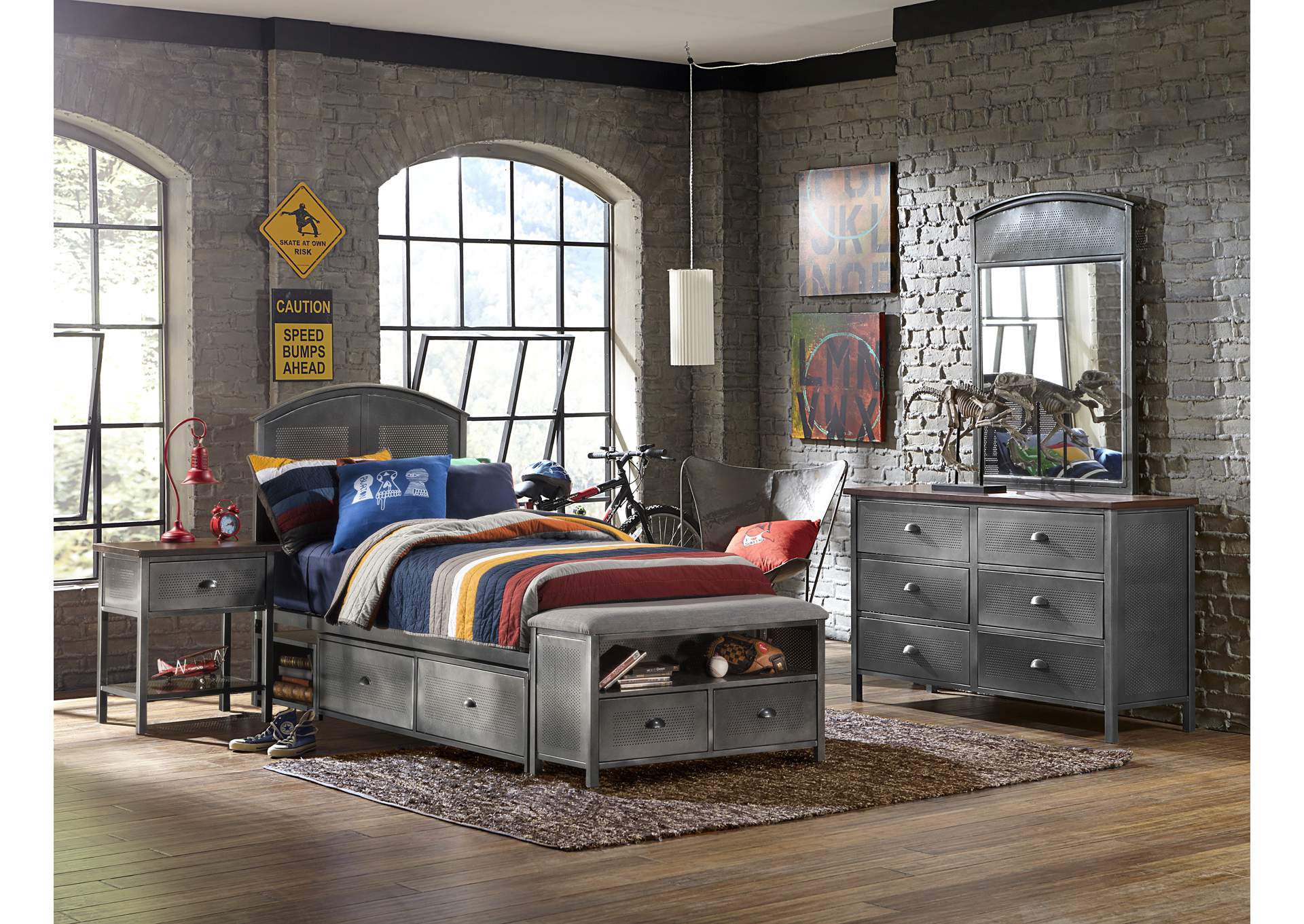 Urban Quarters 4Pc Full Panel Storage Bed Set w/Footboard Bench,Hillsdale