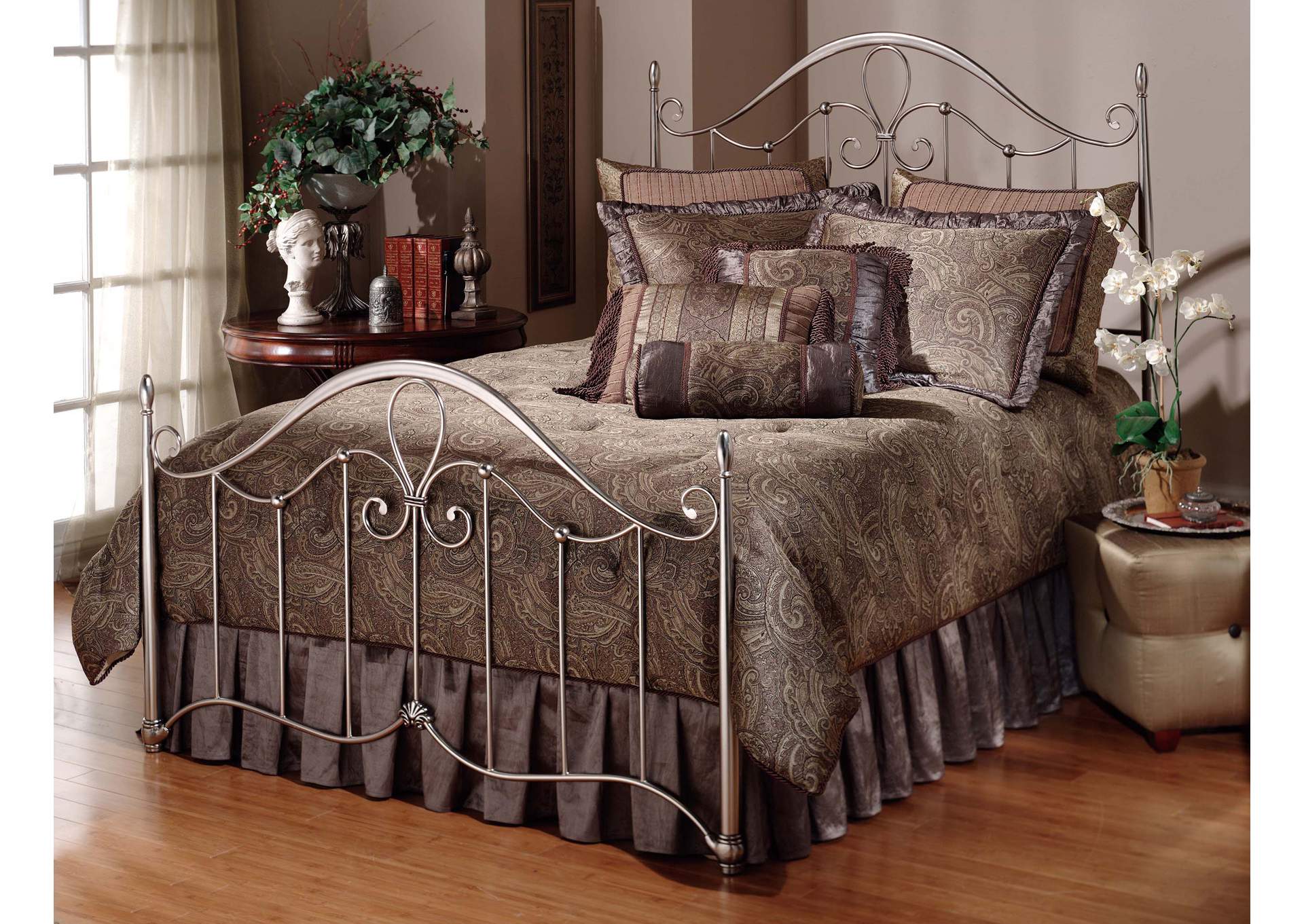 Doheny Full Bed w/Rails,Hillsdale