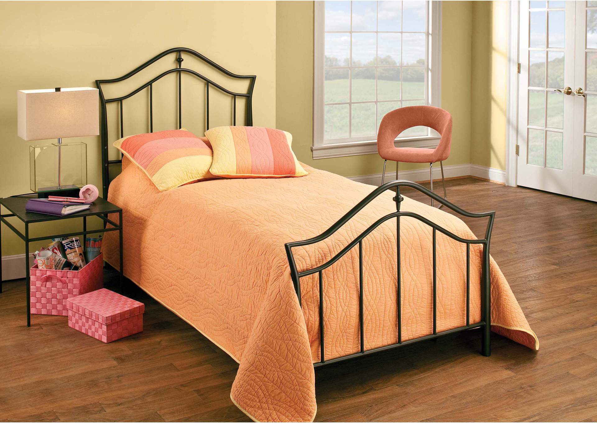 Imperial Twin Bed w/Rails,Hillsdale