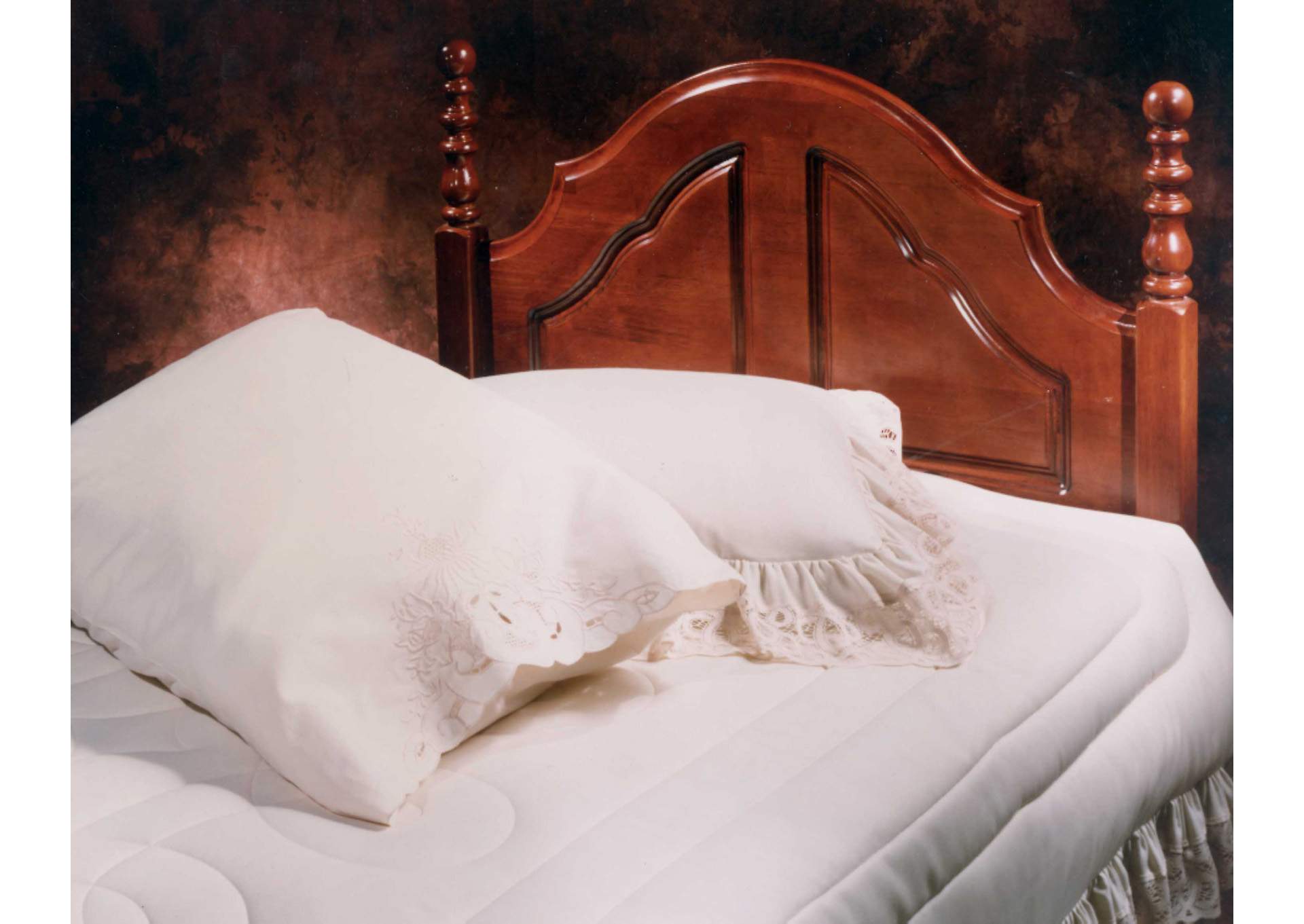 Cheryl Twin Headboard w/Rails,Hillsdale