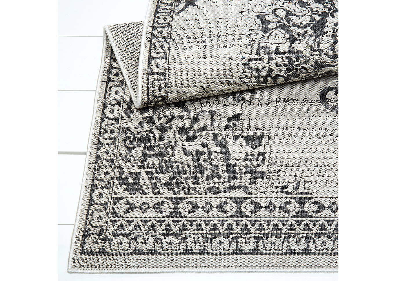 Patio Country Azalea Gray-Black Area Rug,Home Dynamix