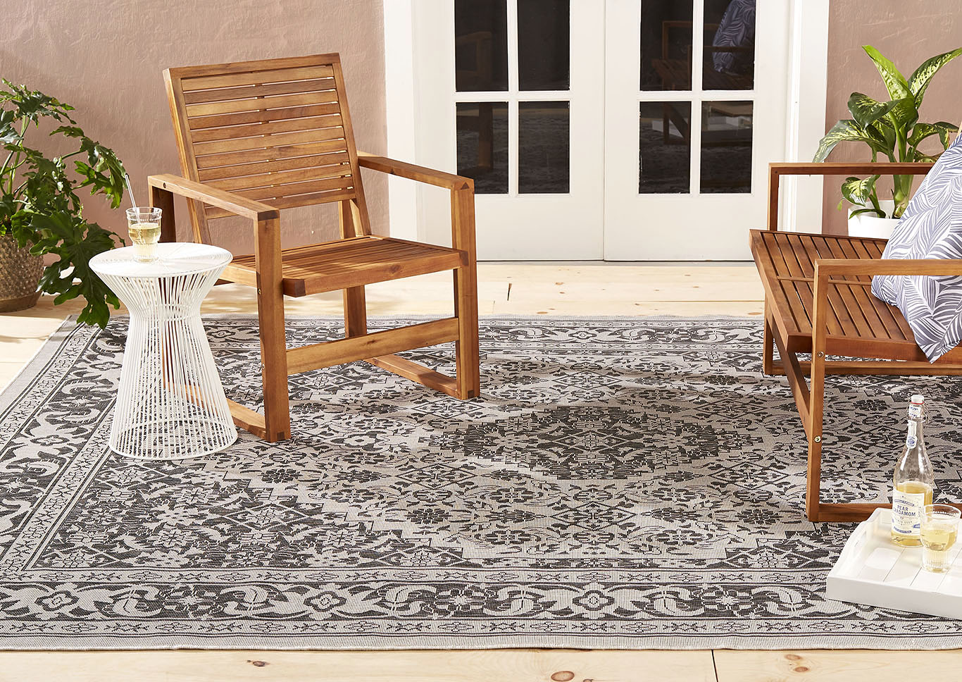 Patio Country Dahlia Gray-Black Area Rug,Home Dynamix