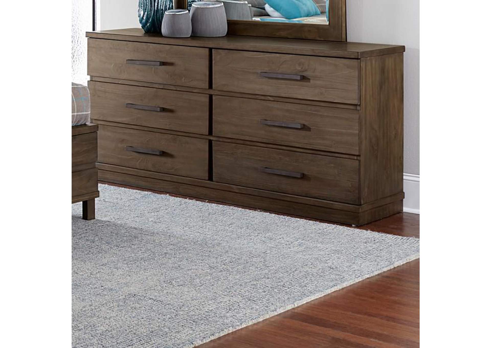 Bracco Dresser,Homelegance