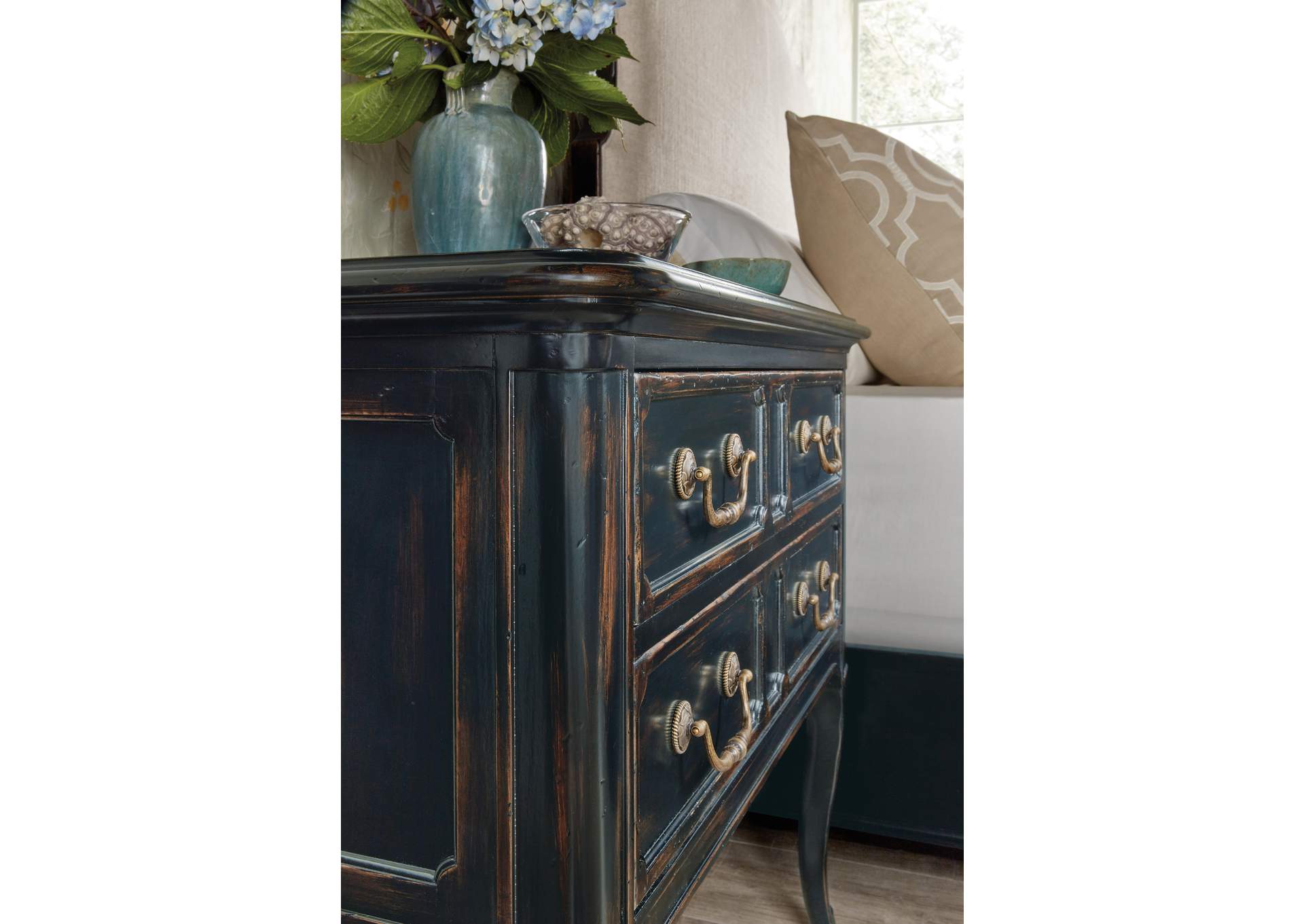 Charleston Two - Drawer Nightstand,Hooker Furniture