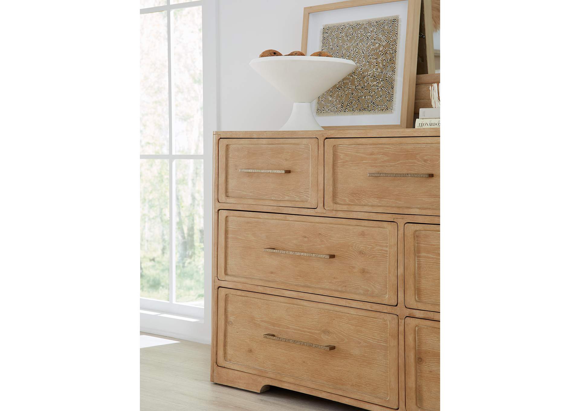 Retreat Seven - Drawer Dresser,Hooker Furniture