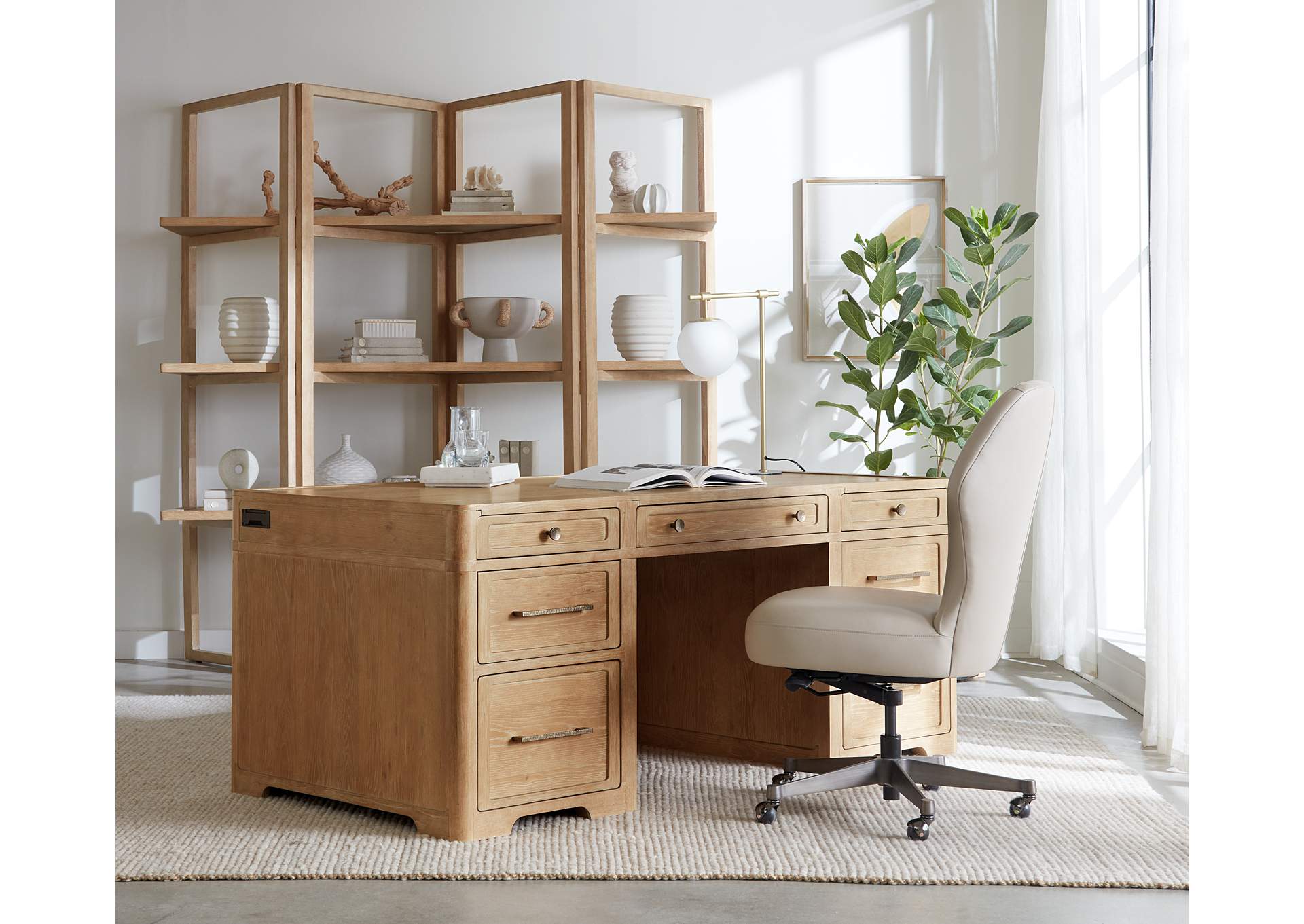 Retreat Executive Desk,Hooker Furniture