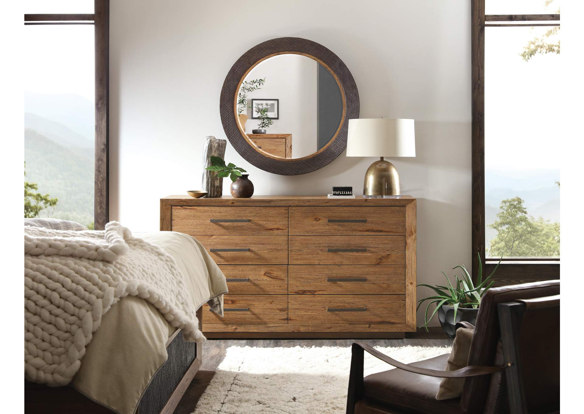 Big Sky Eight Drawer Dresser,Hooker Furniture