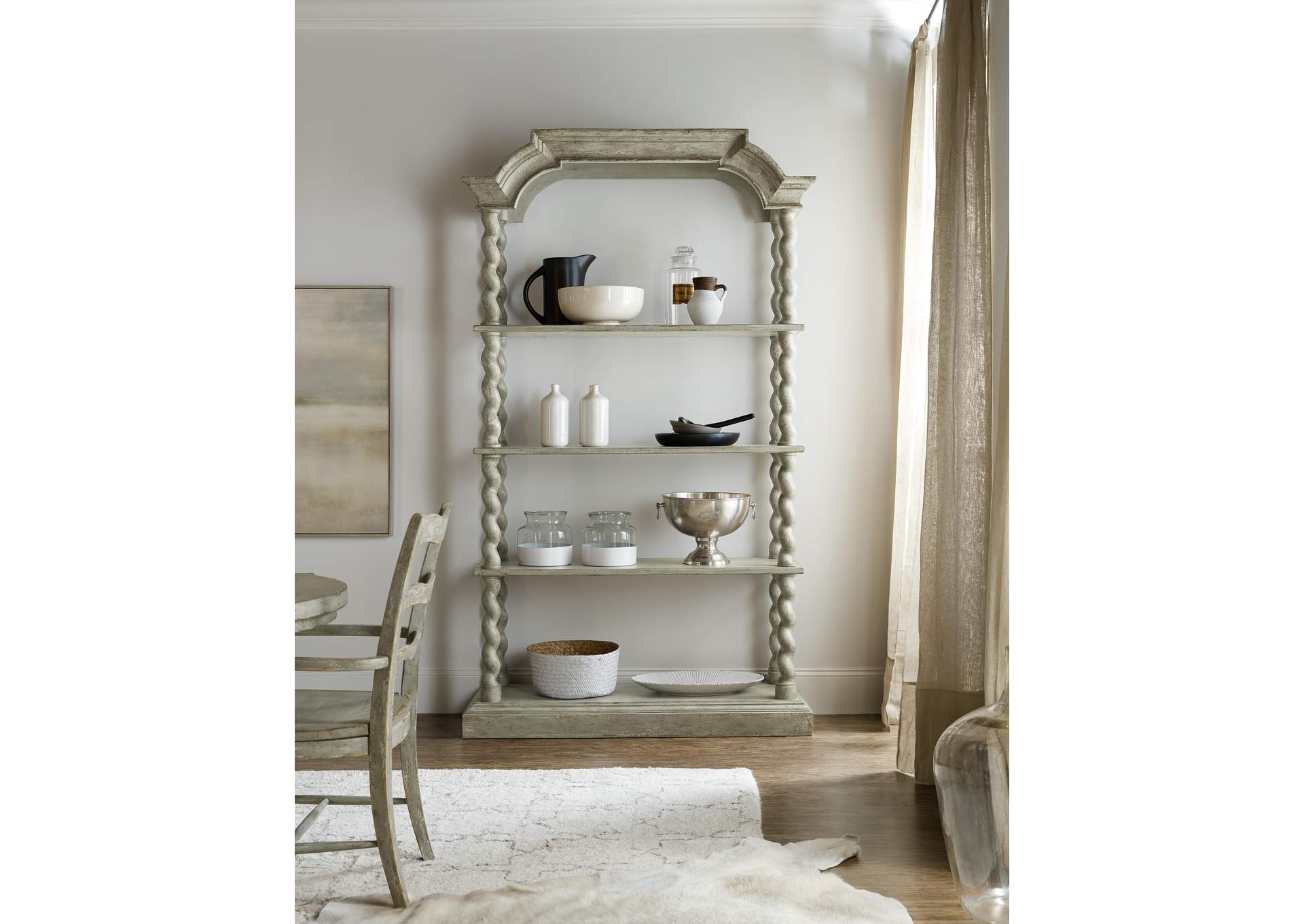 Alfresco Lettore Etagere,Hooker Furniture